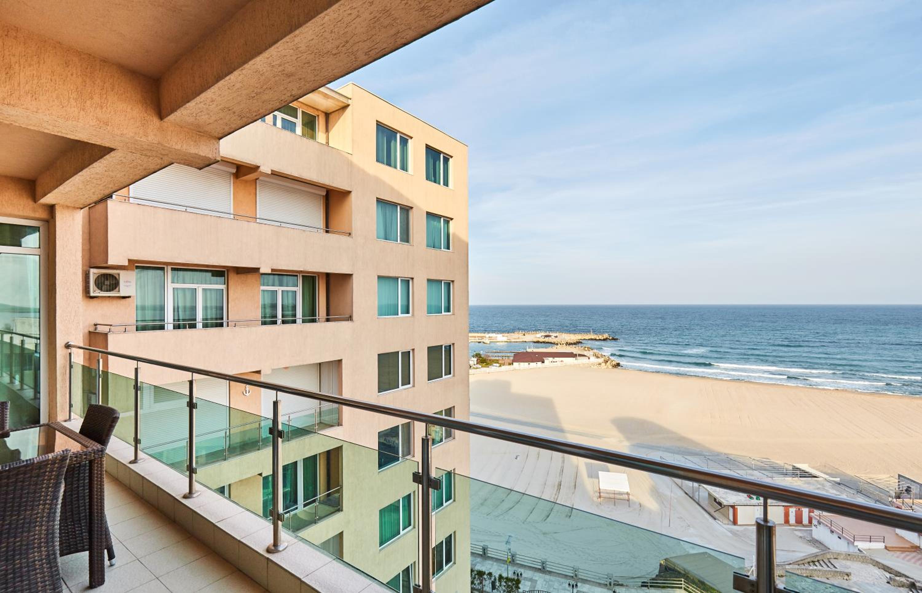Two-Bedroom Apartment with Sea View - Photo 29
