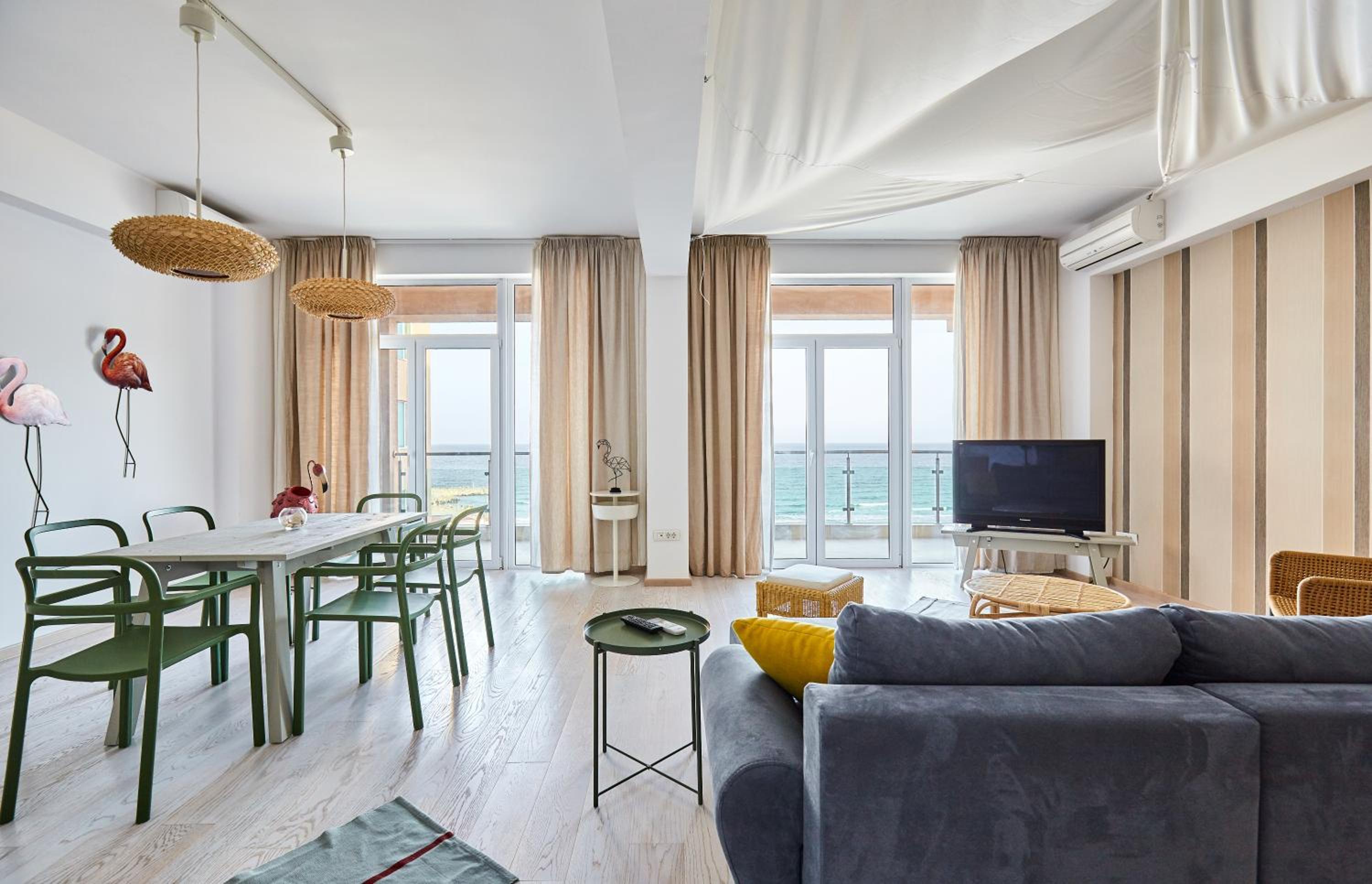 Two-Bedroom Apartment with Sea View - Photo 24
