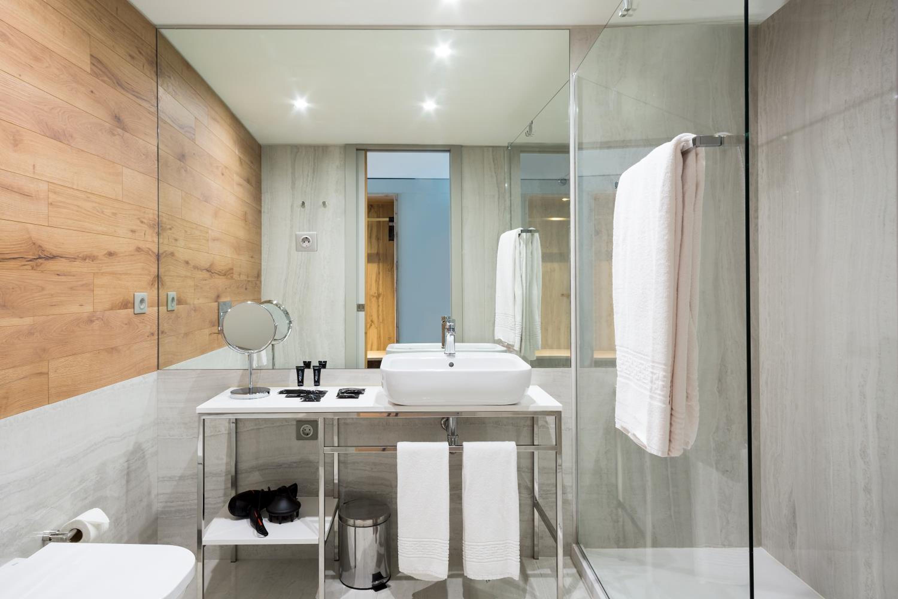 Superior Double Room - Photo 4