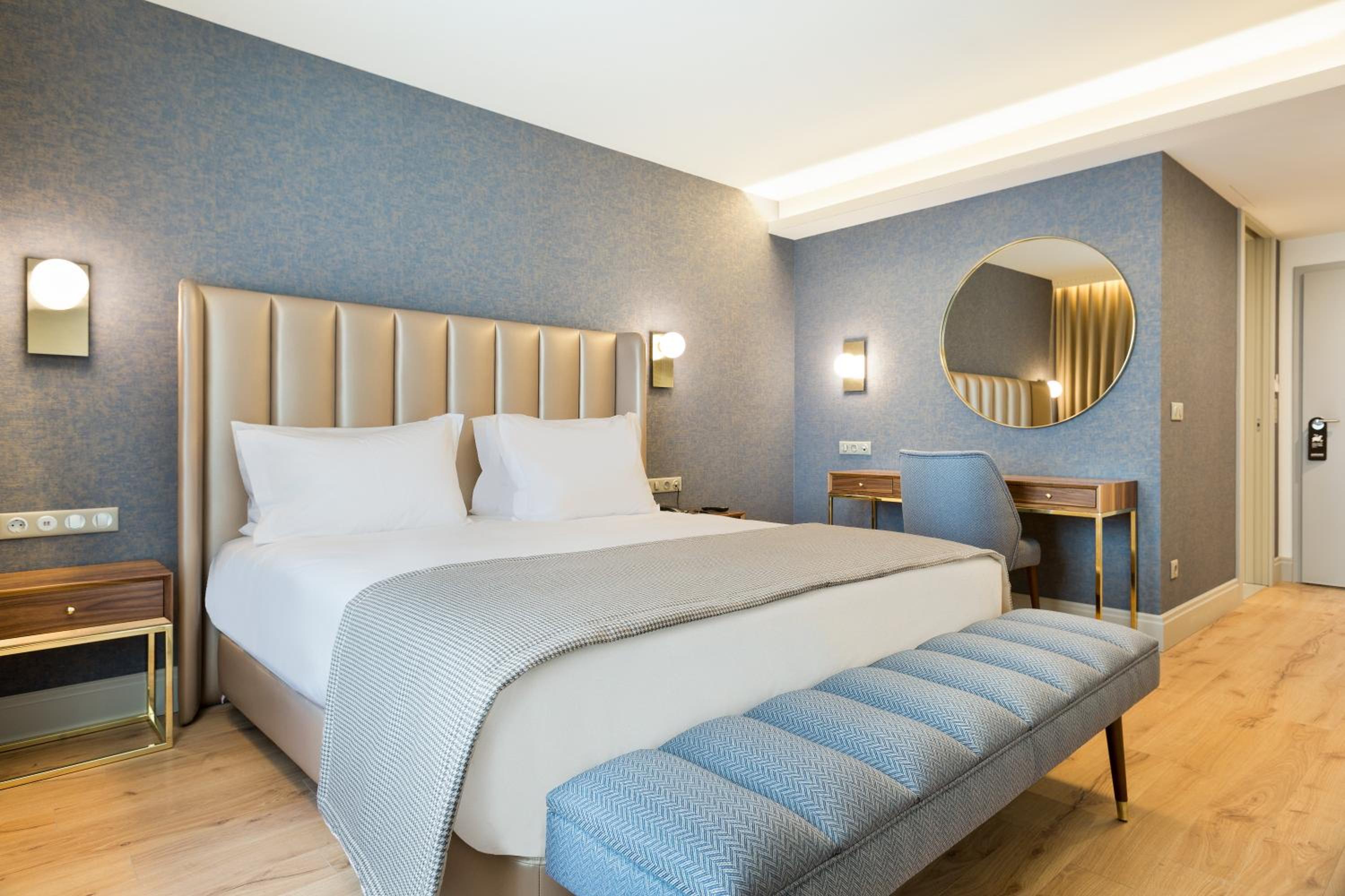Superior Double Room - Photo 2