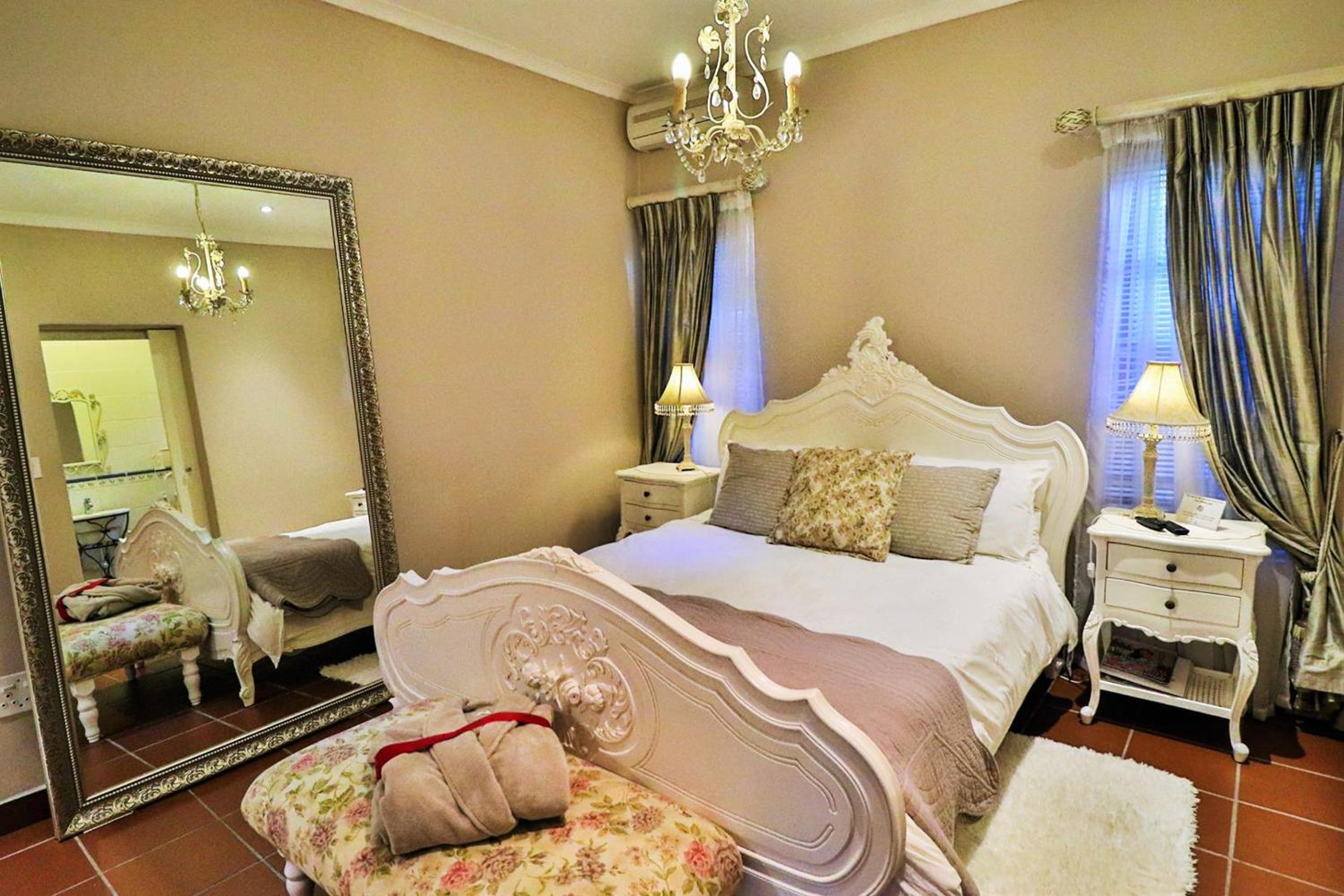 Deluxe Double Room photo 2