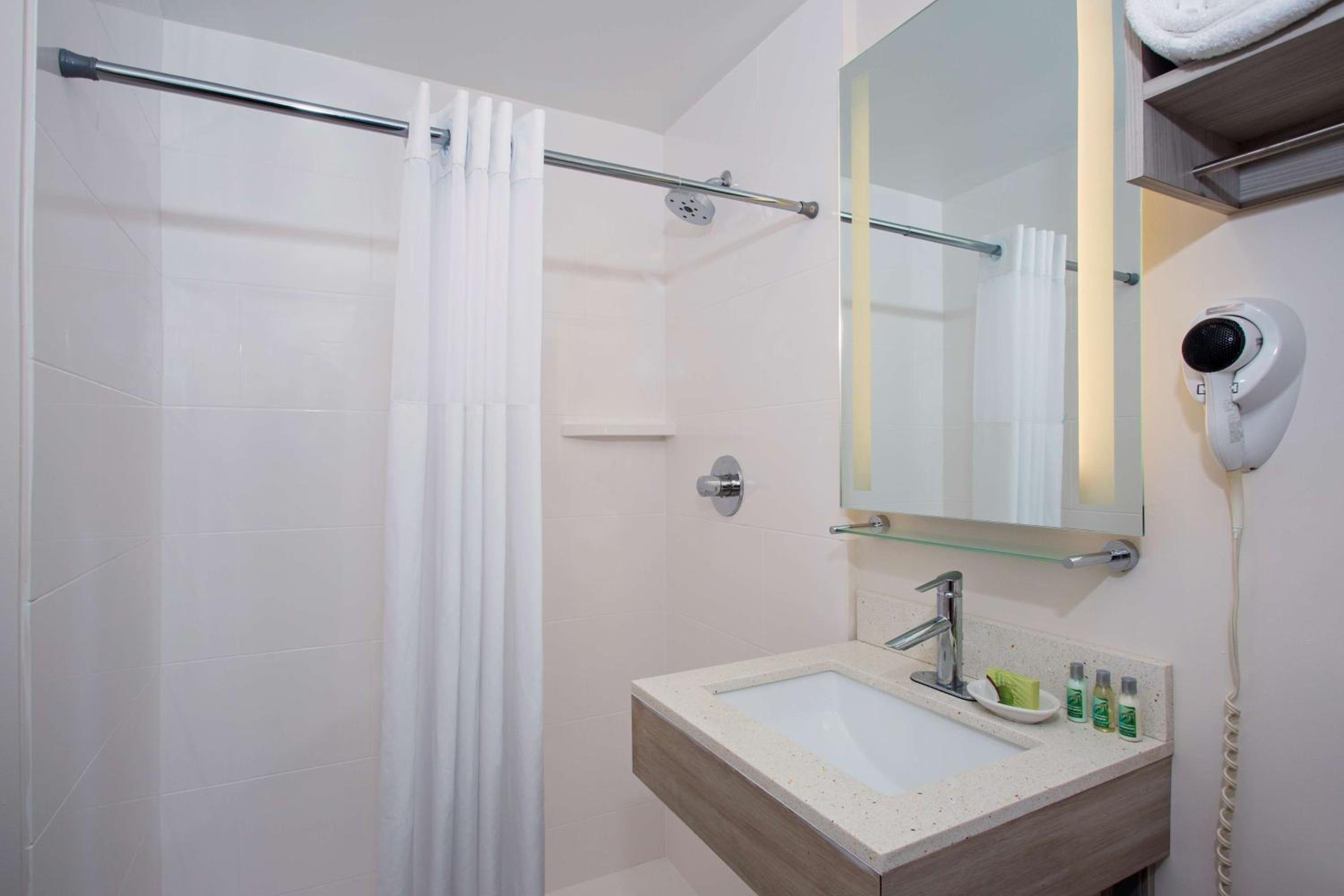 King Room with Kitchenette