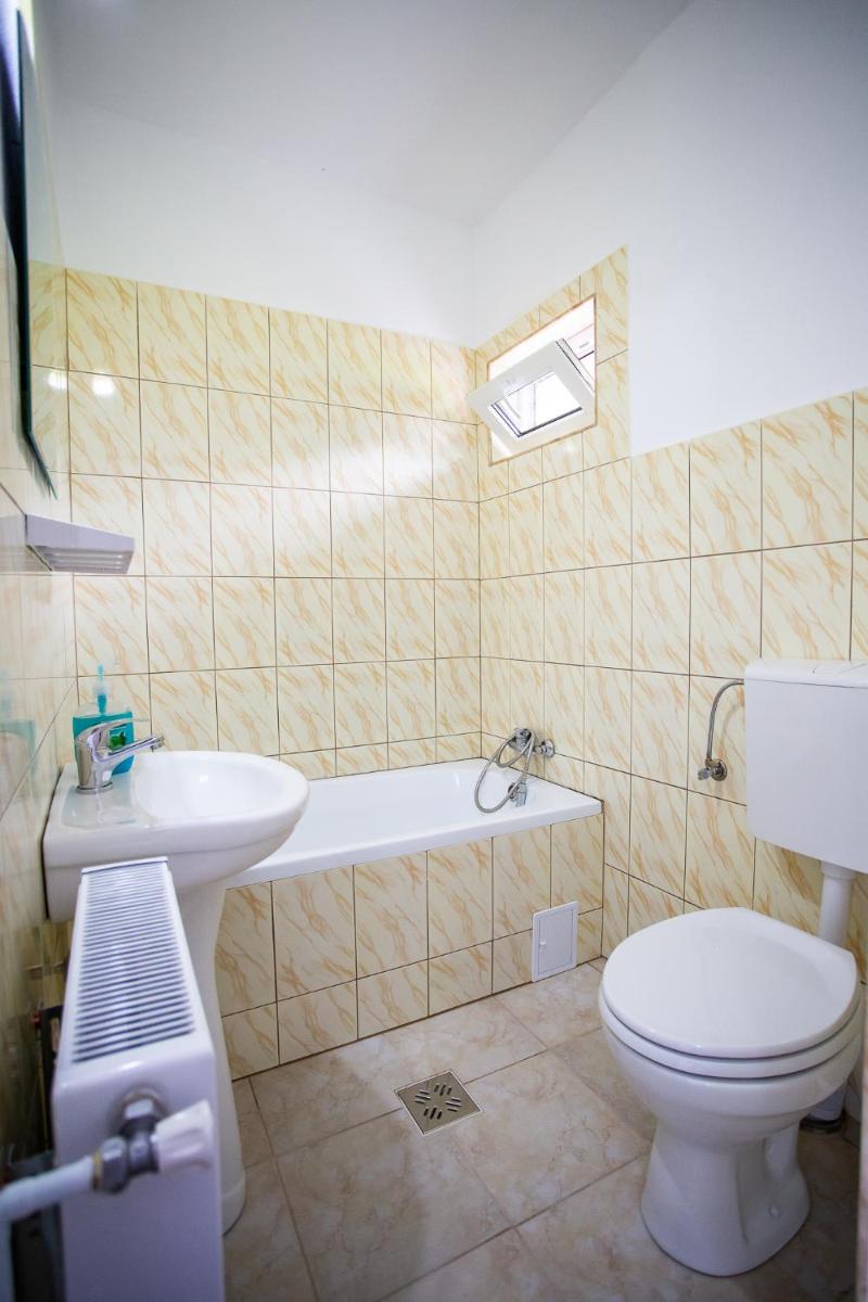 Double Room - Photo 3