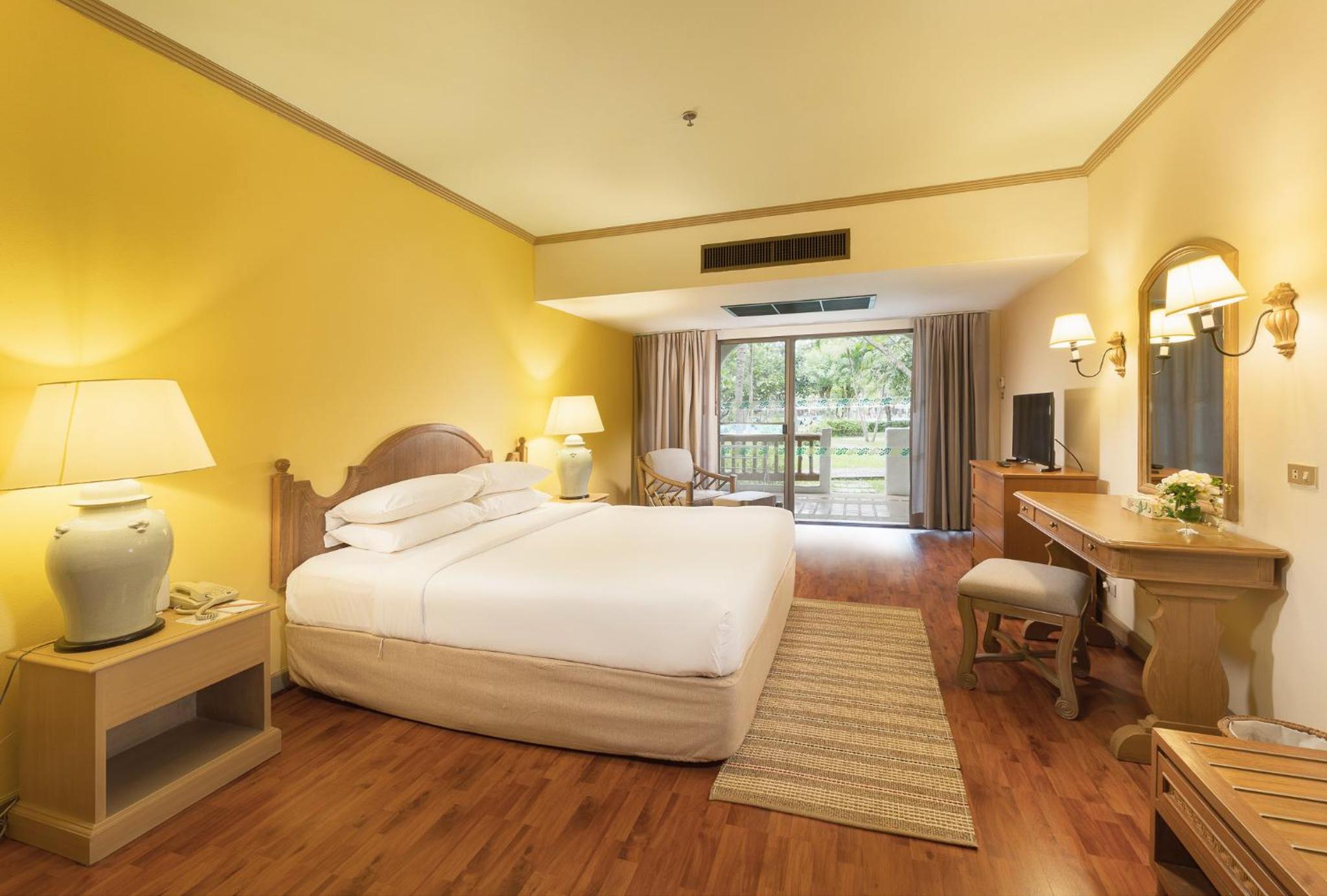One-Bedroom Suite photo 1
