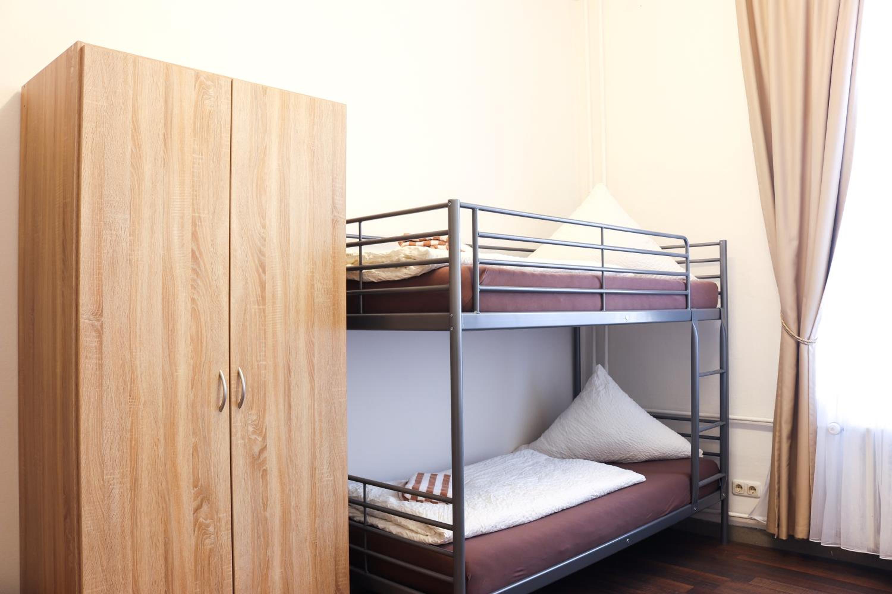 Triple Room with Shared Bathroom photo 3