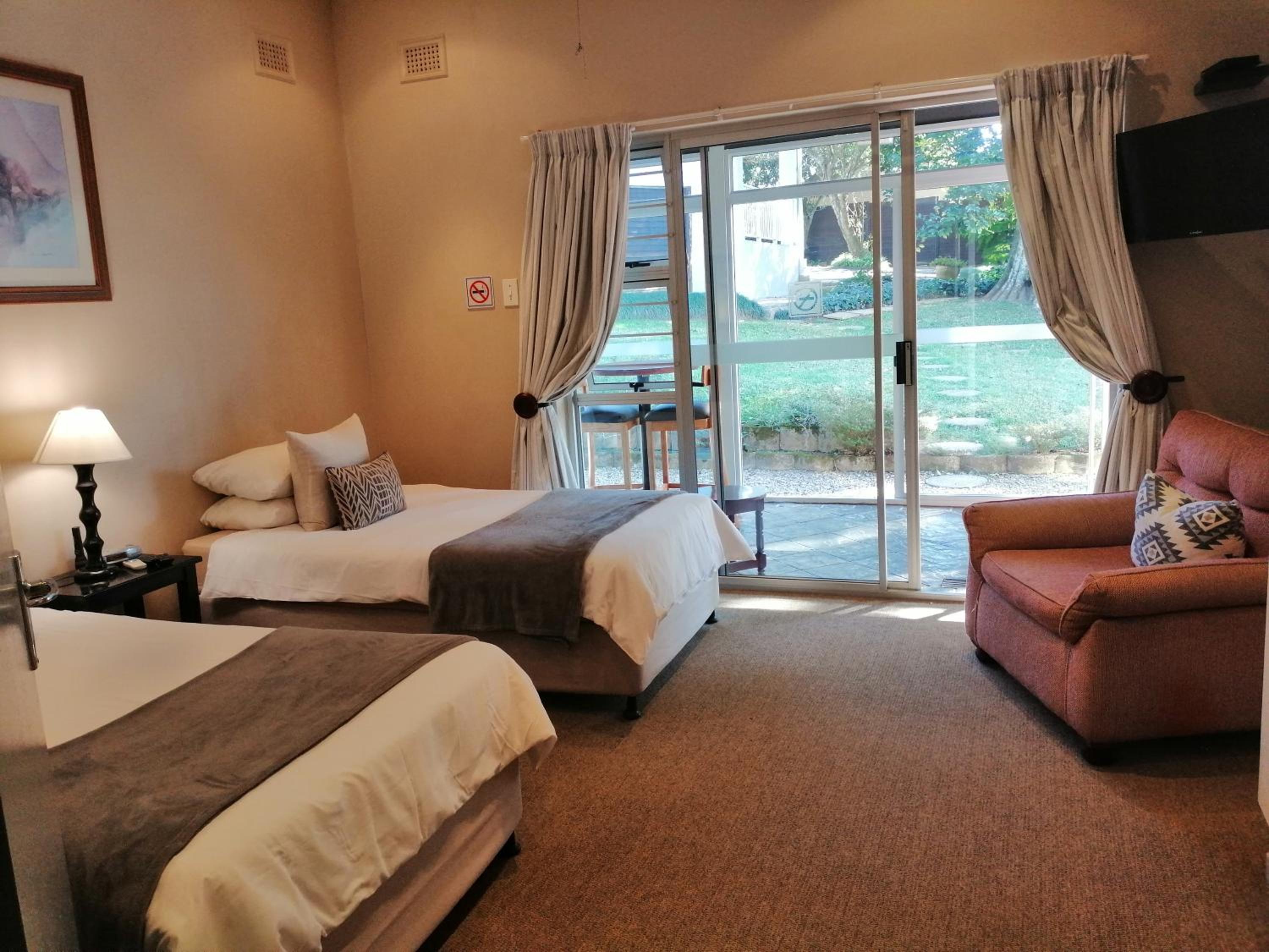 Standard Twin Room photo 1