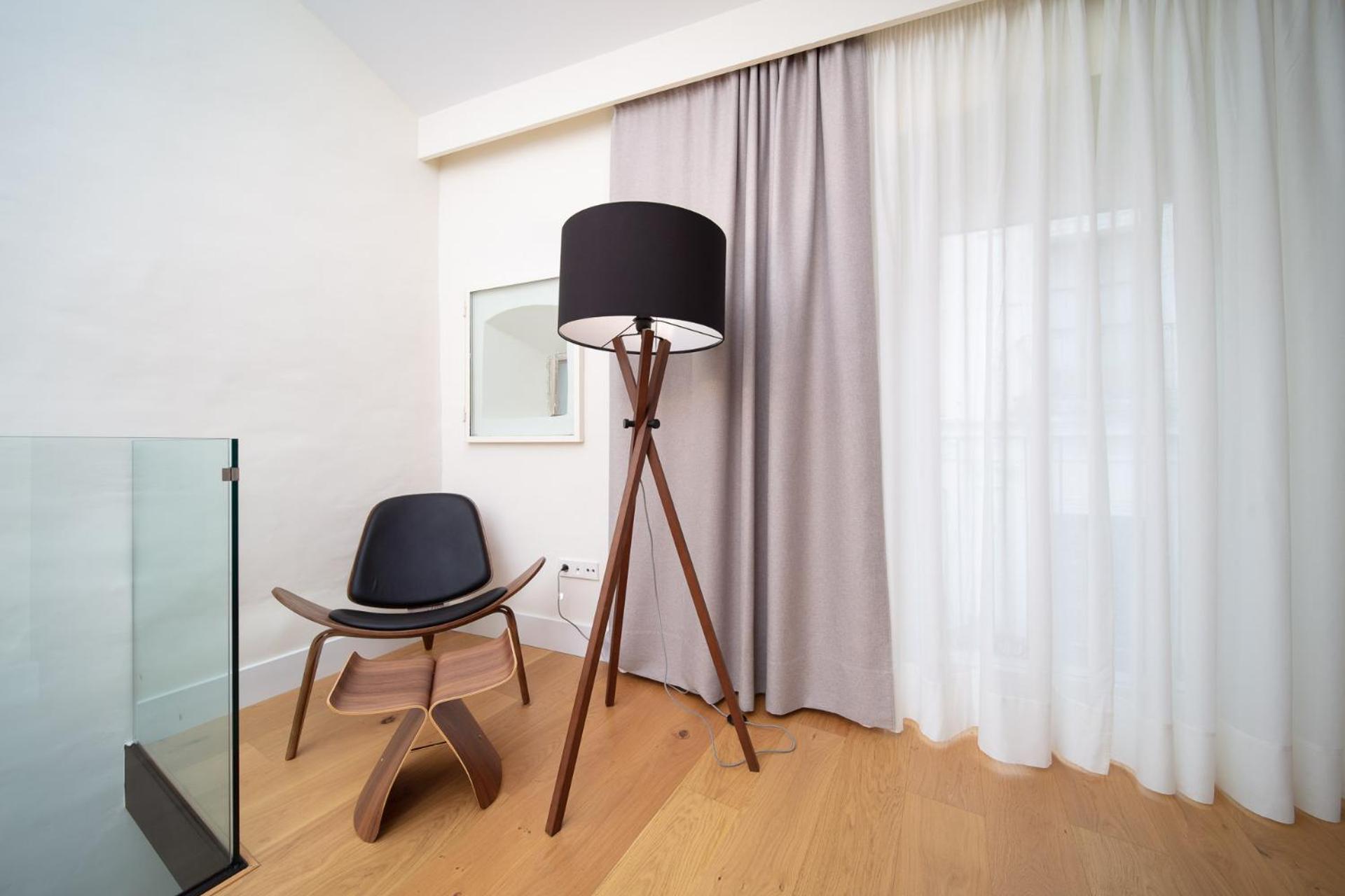 One-Bedroom Apartment - Photo 5