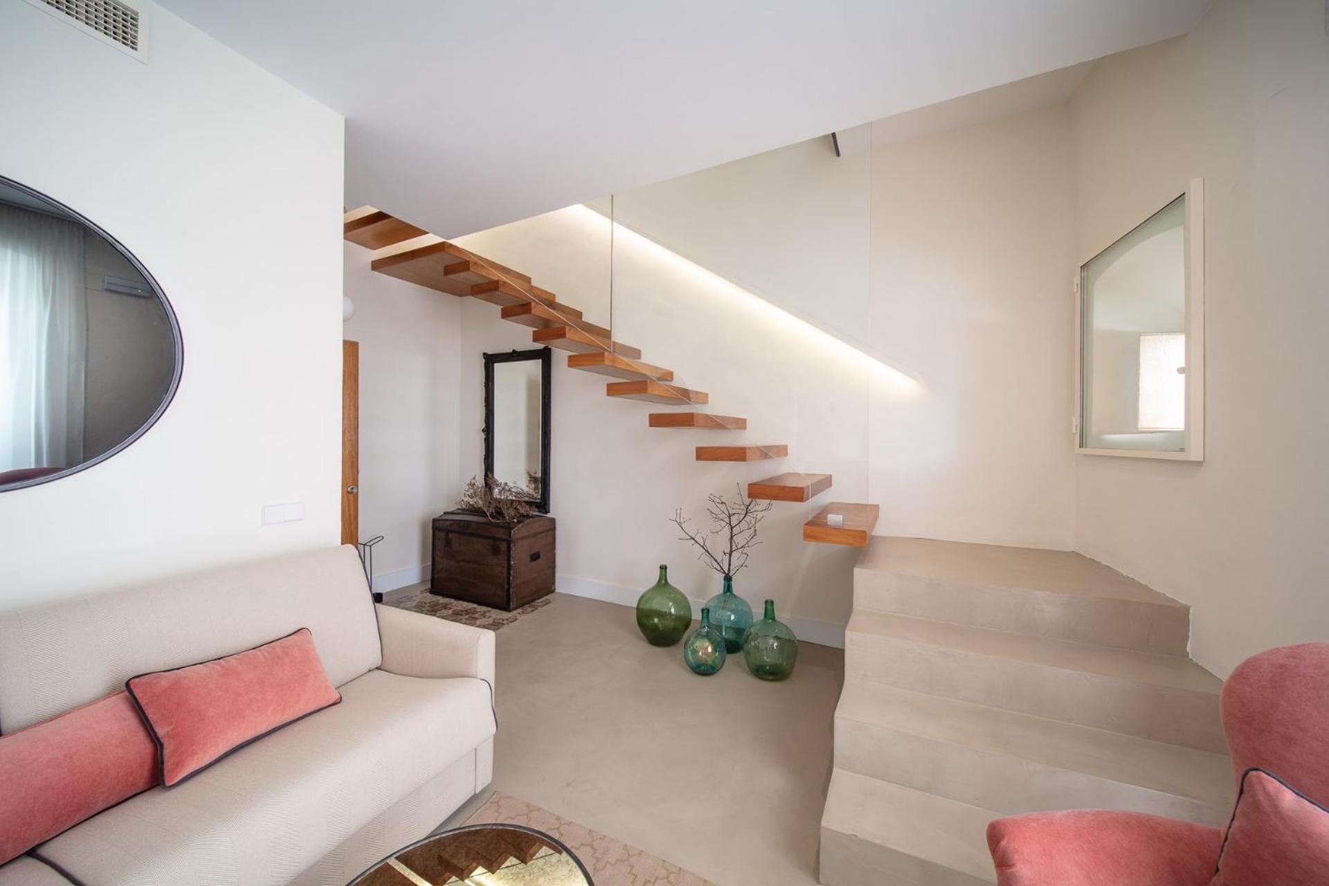 One-Bedroom Apartment - Photo 7