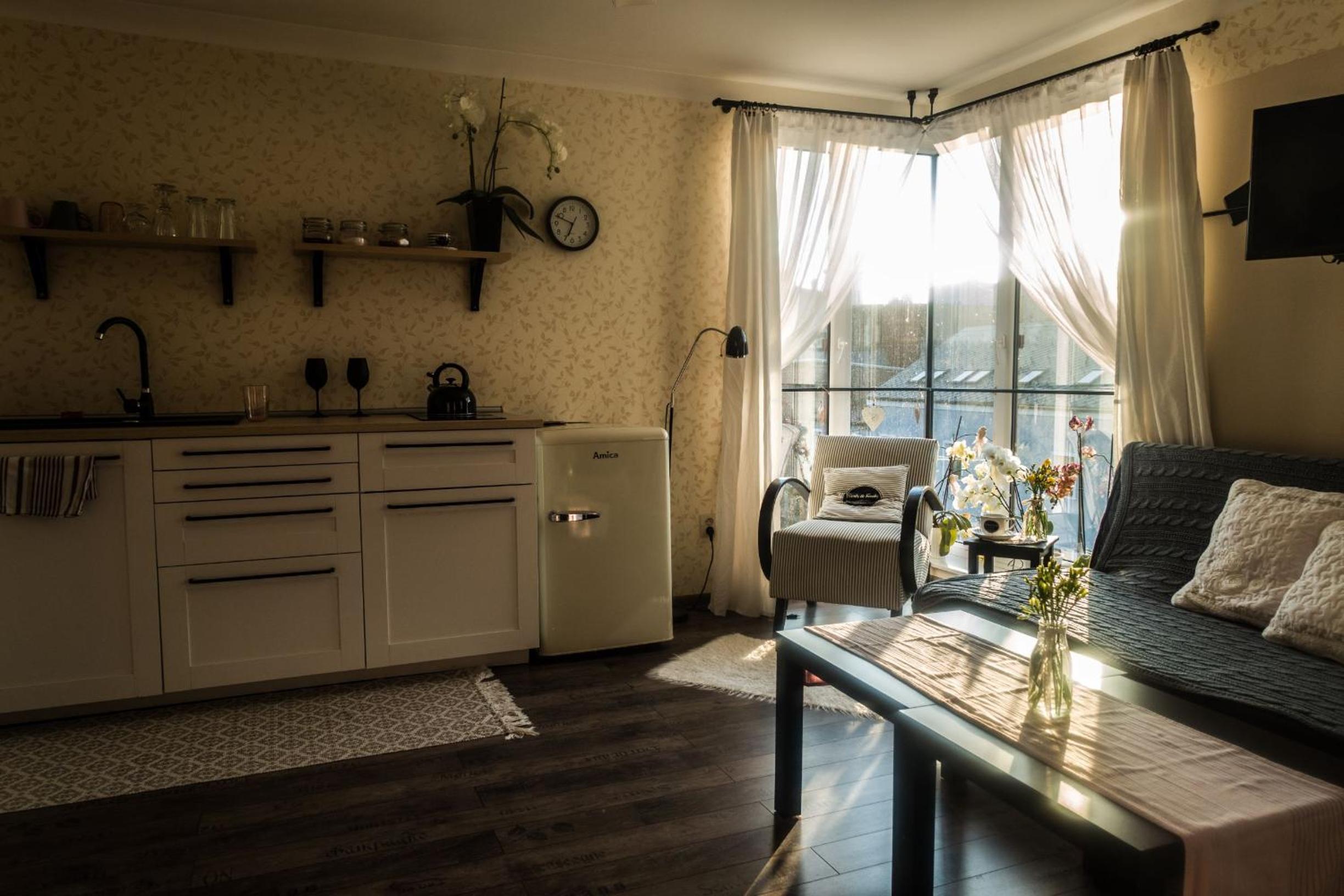 Studio Apartment photo 1