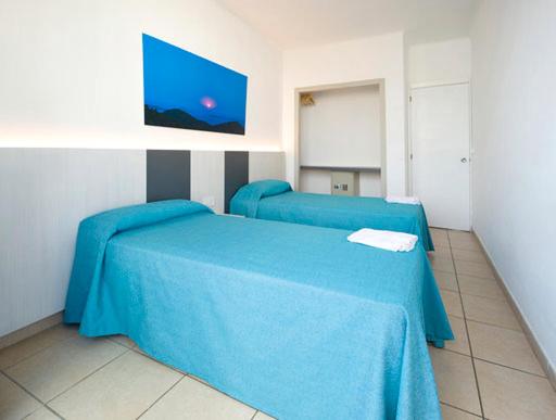 One-Bedroom Apartment - Photo 15