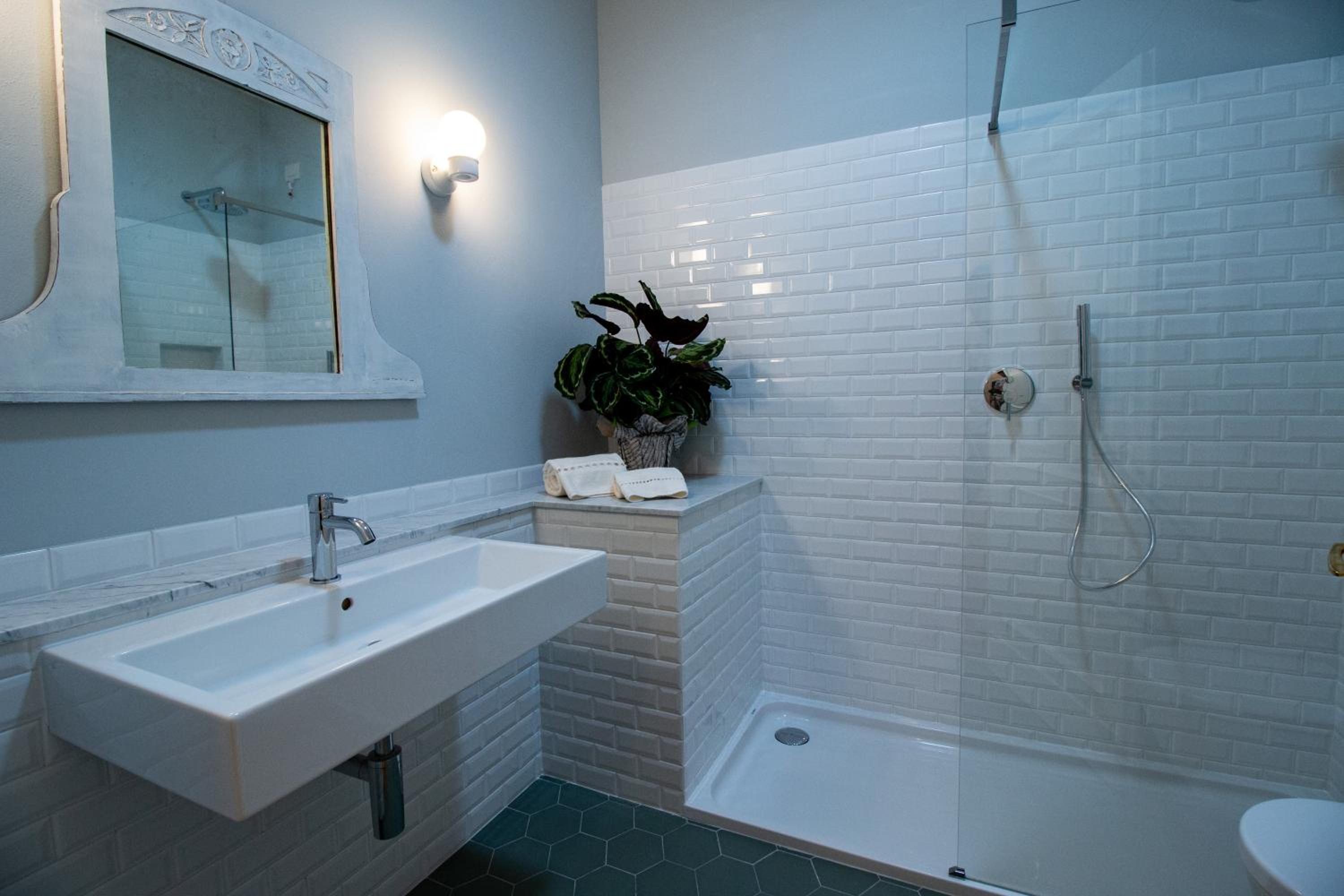 Superior Double Room - Photo 3