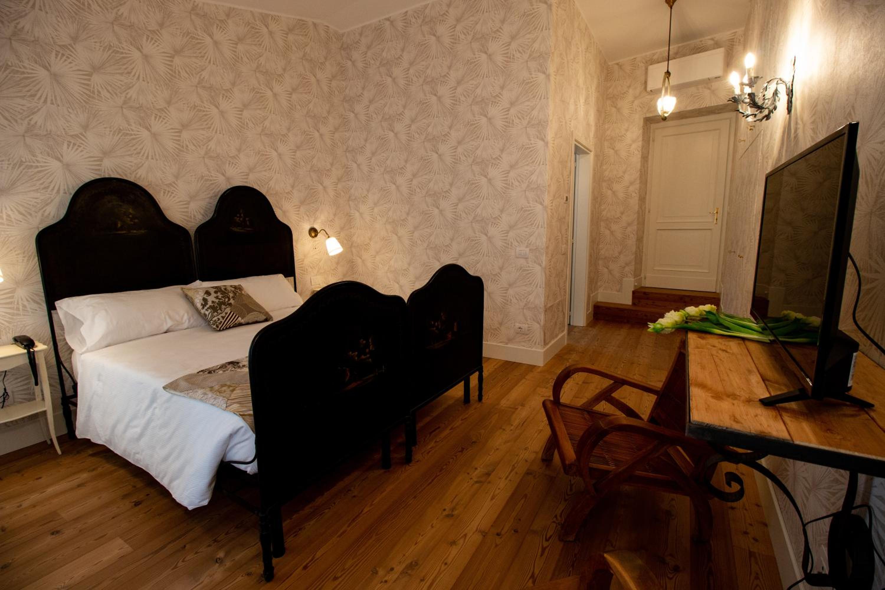 Superior Double Room - Photo 15