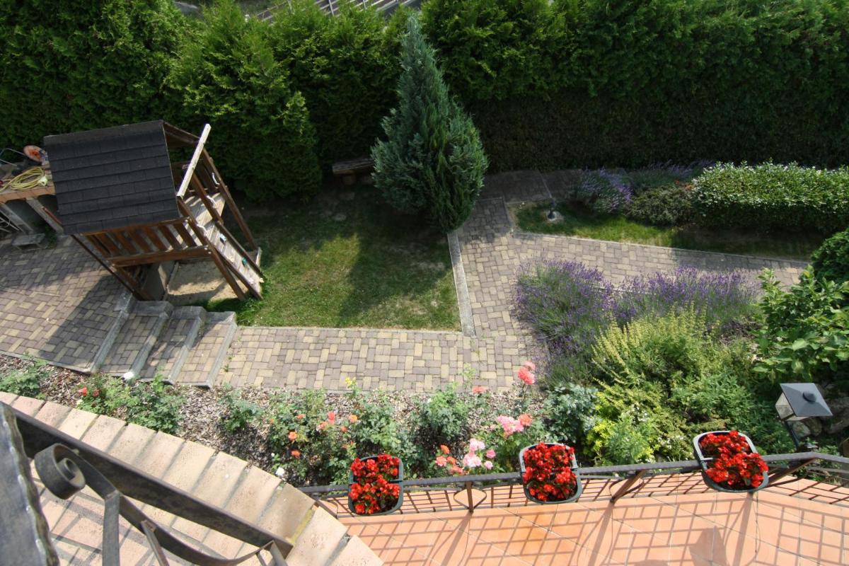 Double Room with Balcony and Lake View photo 3