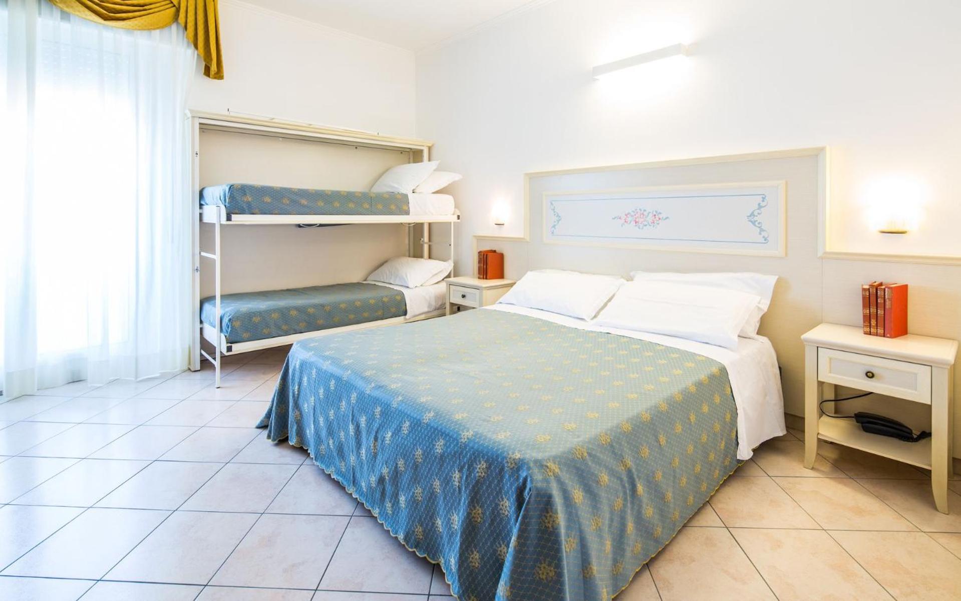 Economy Quadruple Room photo 1