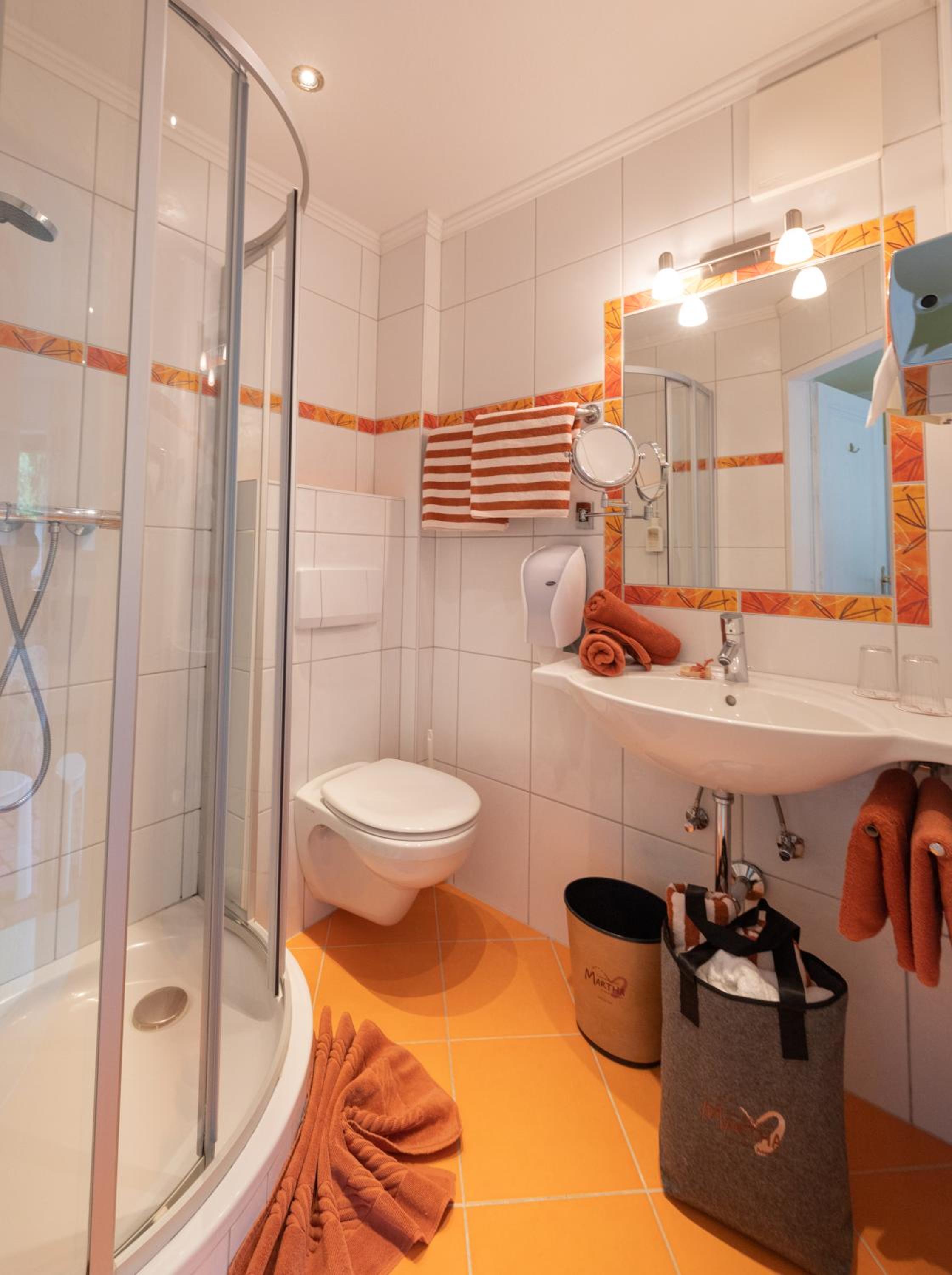 Deluxe Double Room with Balcony - Photo 3