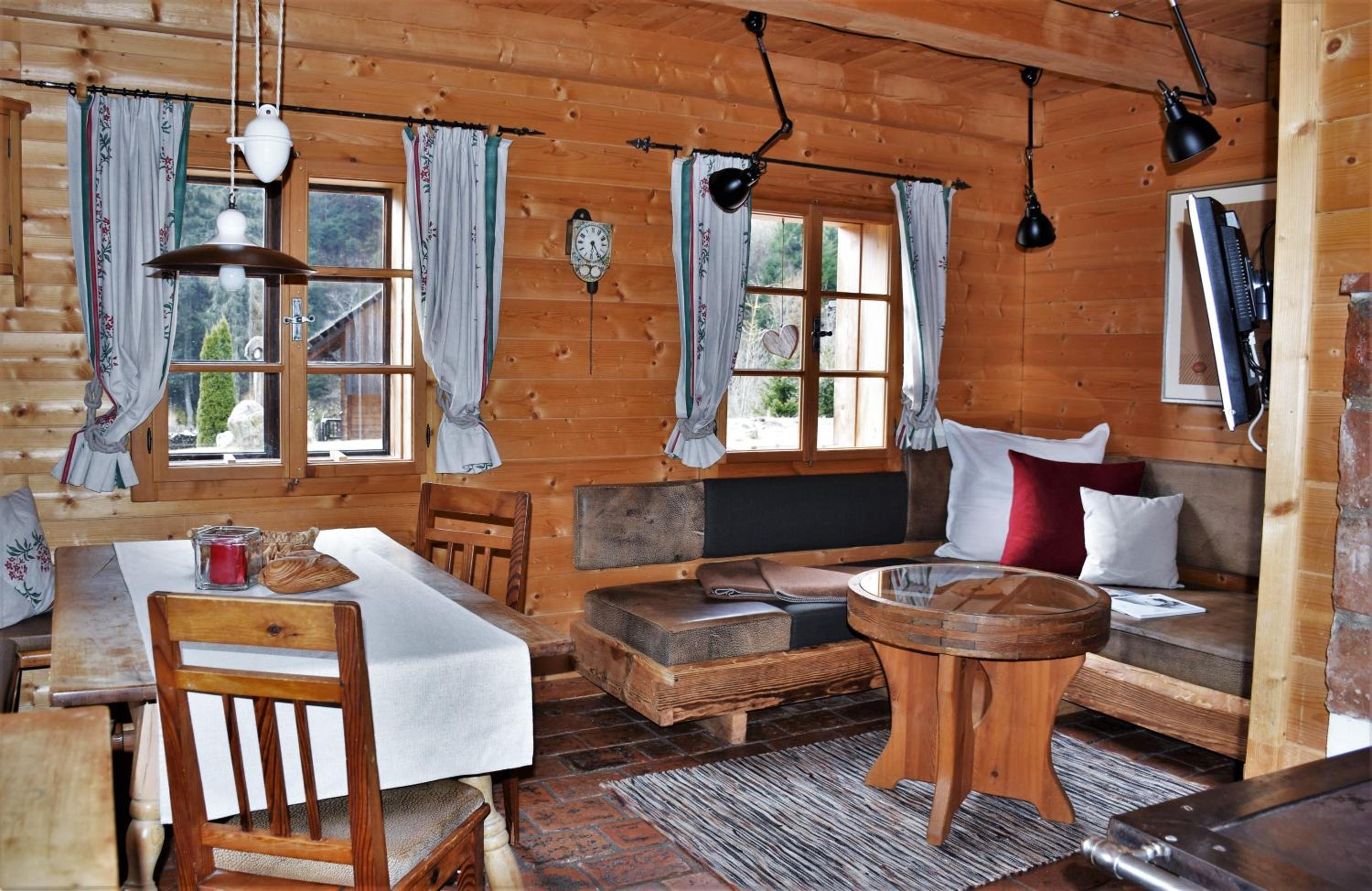 两卧室小屋