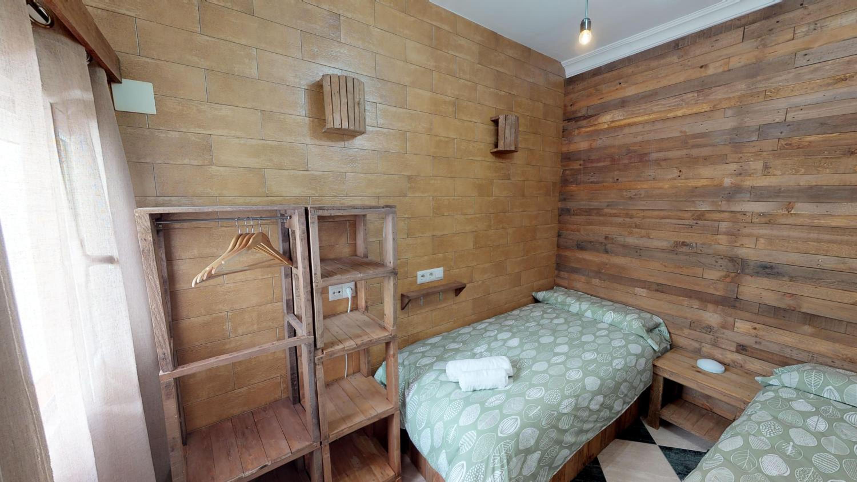 Twin Room - Photo 4