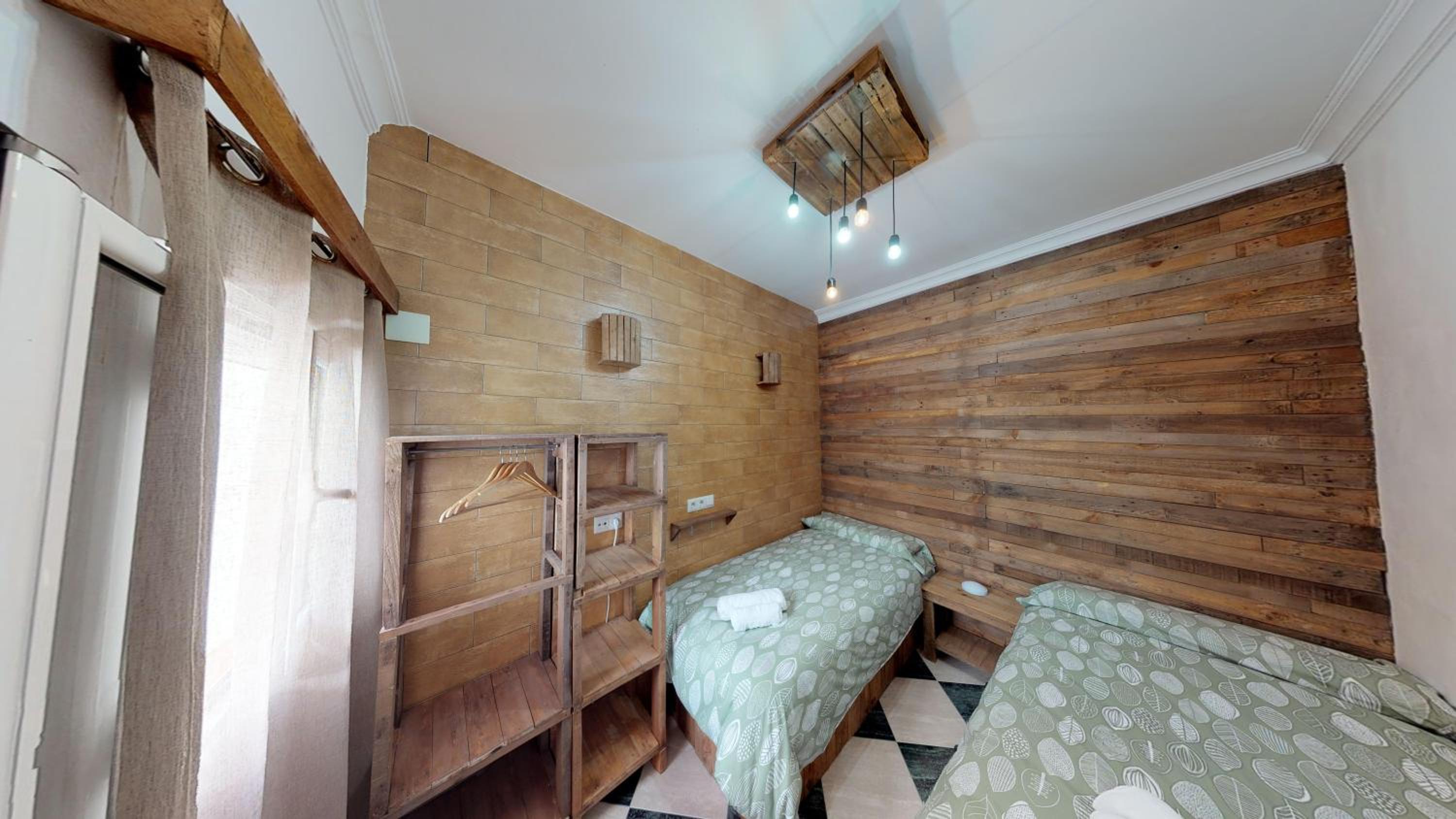 Twin Room - Photo 1