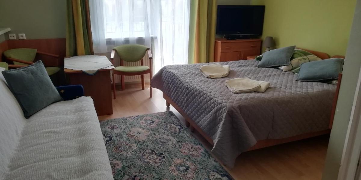 Triple Room with Private Bathroom photo 1