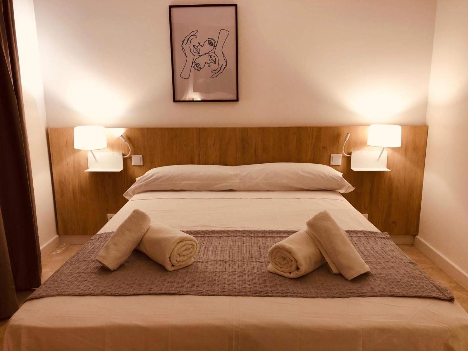 Double Room - Photo 18