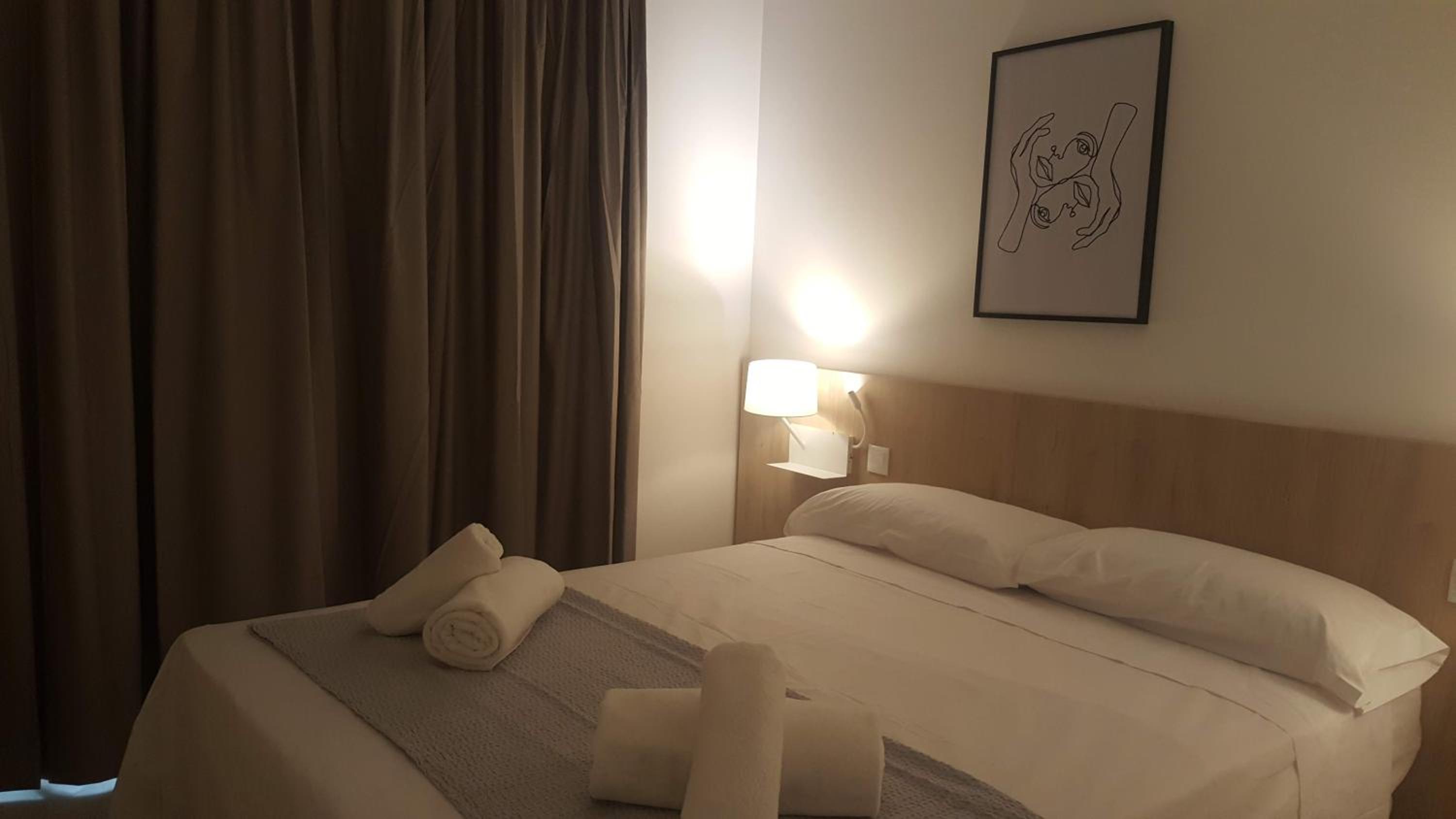 Double Room - Photo 5