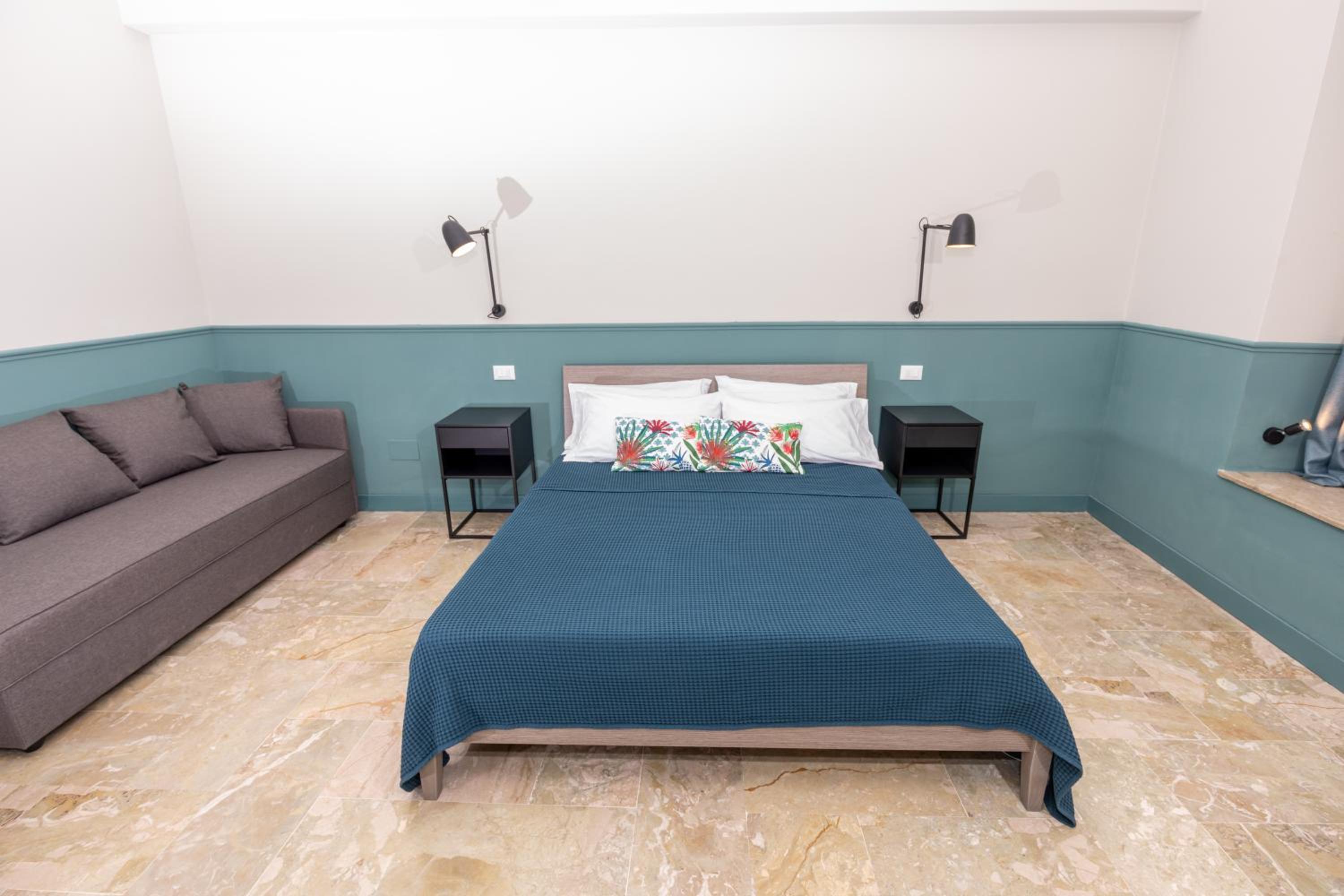 Deluxe Double Room - Photo 5