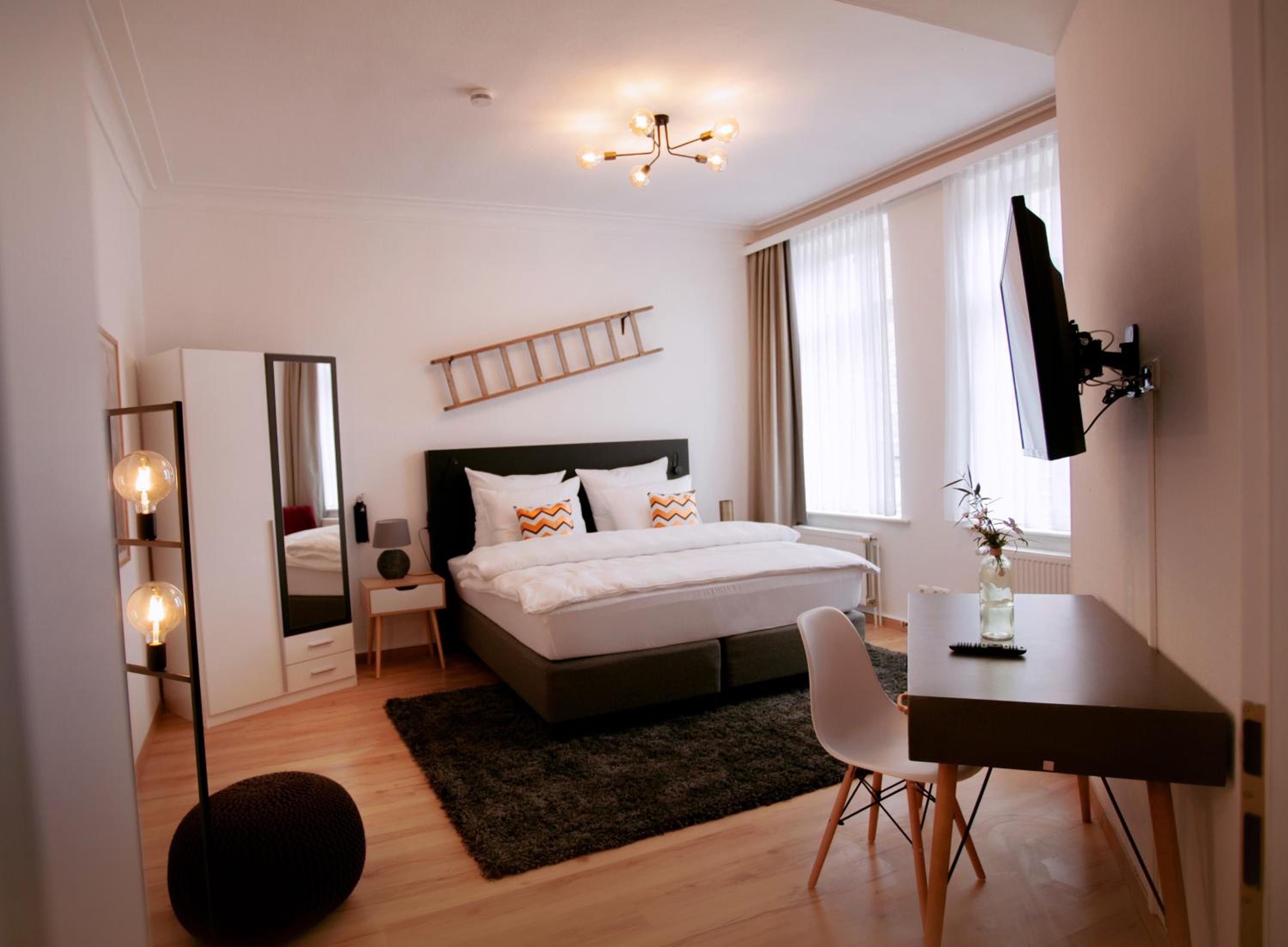 Deluxe Apartment photo 3