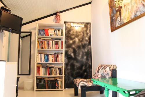 Apartment photo 2