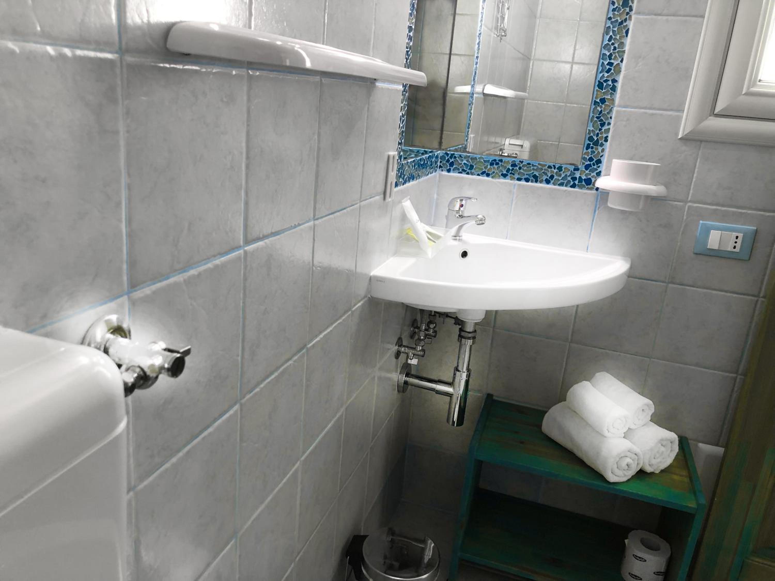 Double or Twin Room photo 3