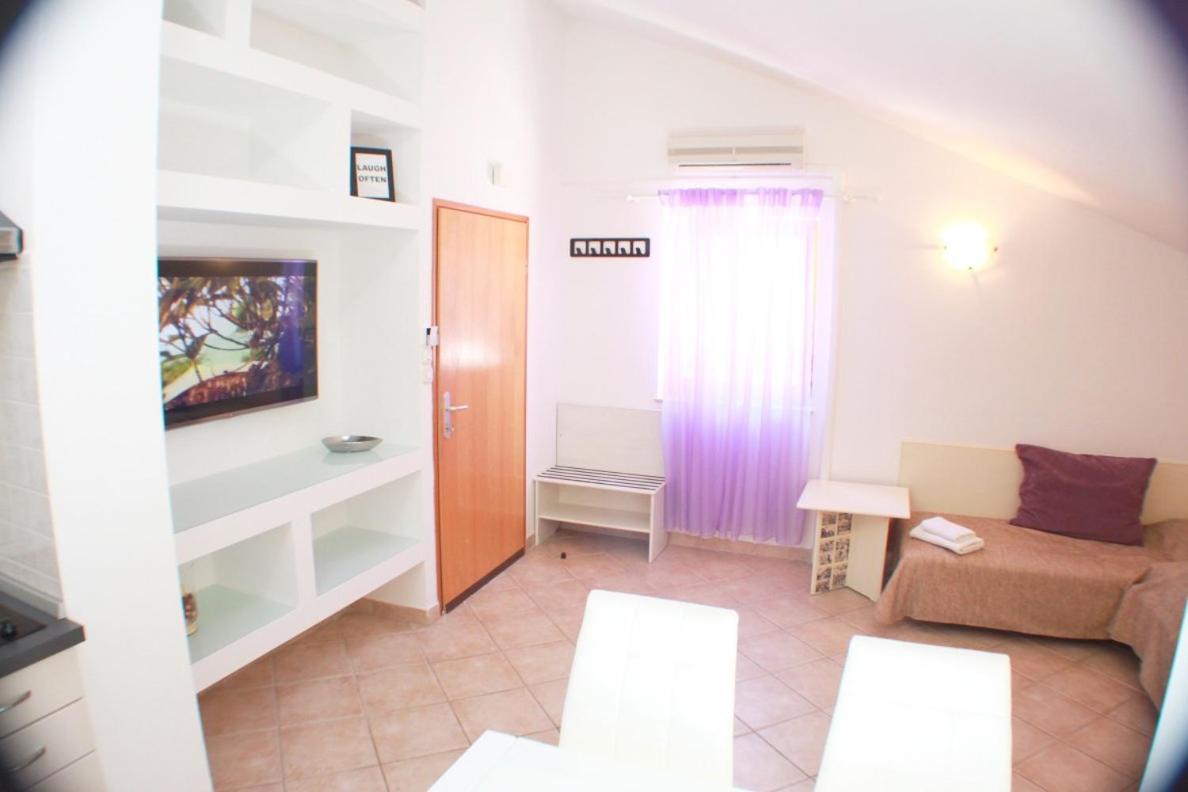 Apartment with Garden View photo 2