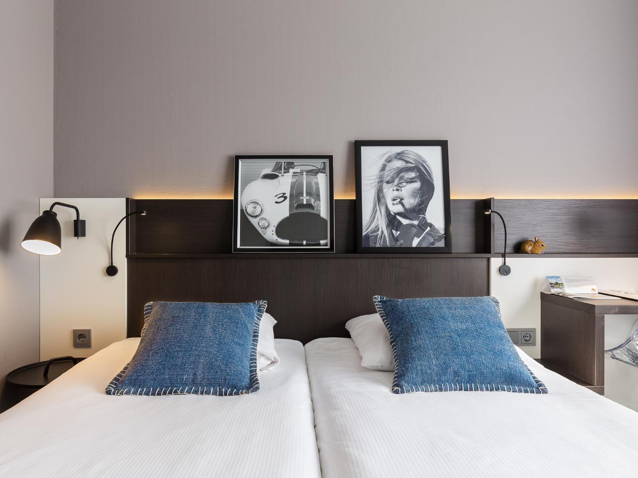 Standard Twin Room - Photo 5