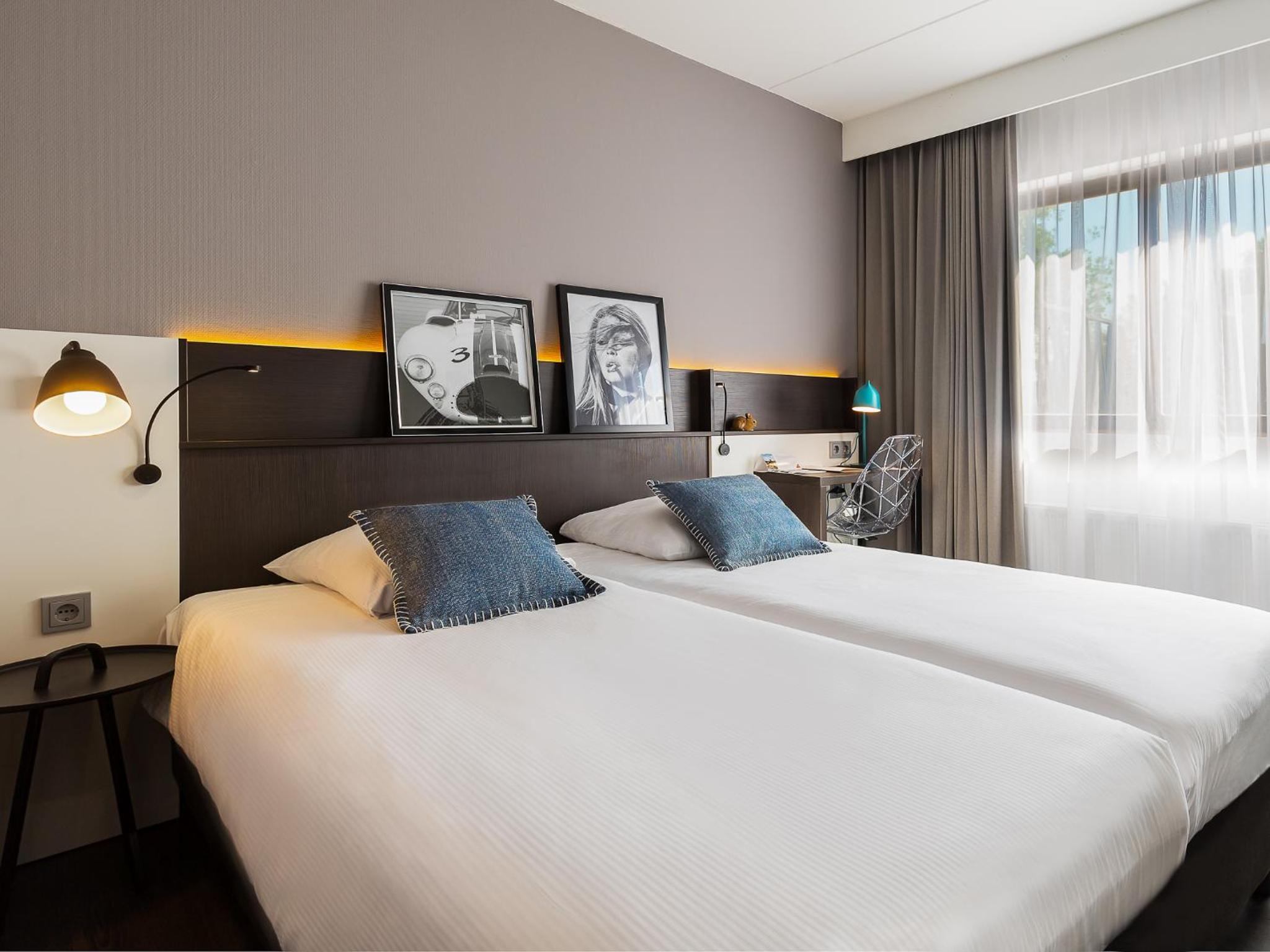 Standard Twin Room - Photo 4