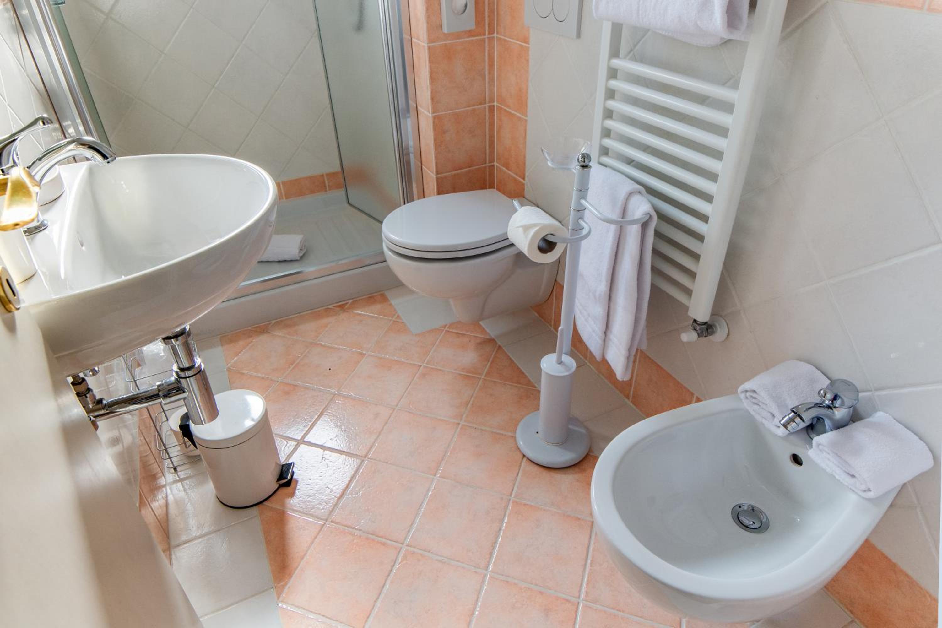 Double or Twin Room photo 2