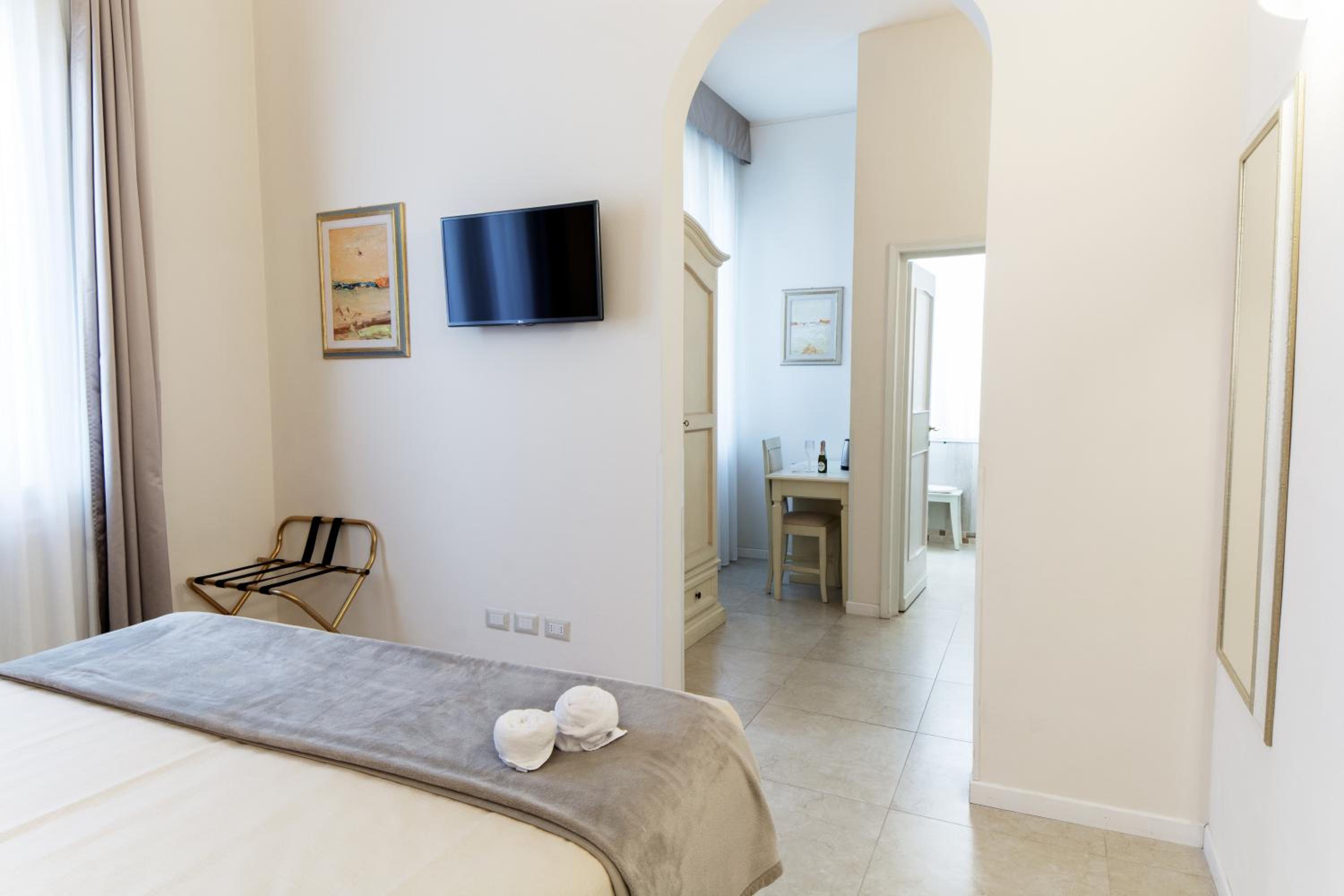 Superior Double or Twin Room photo 1