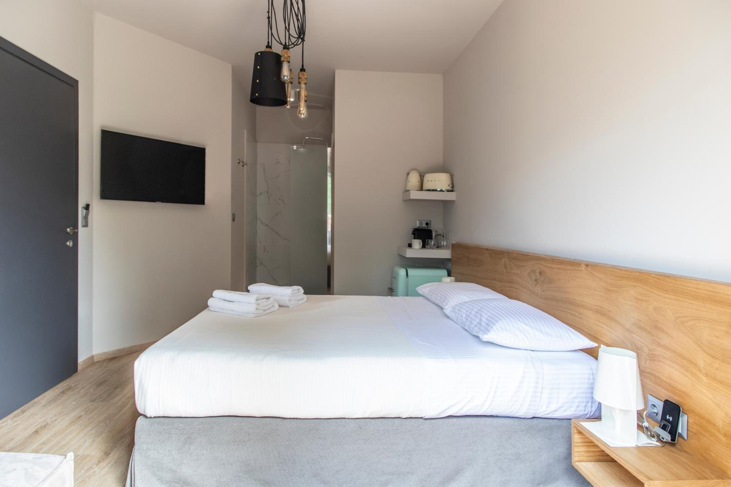 Deluxe Double Room with Balcony and No Pool photo 3