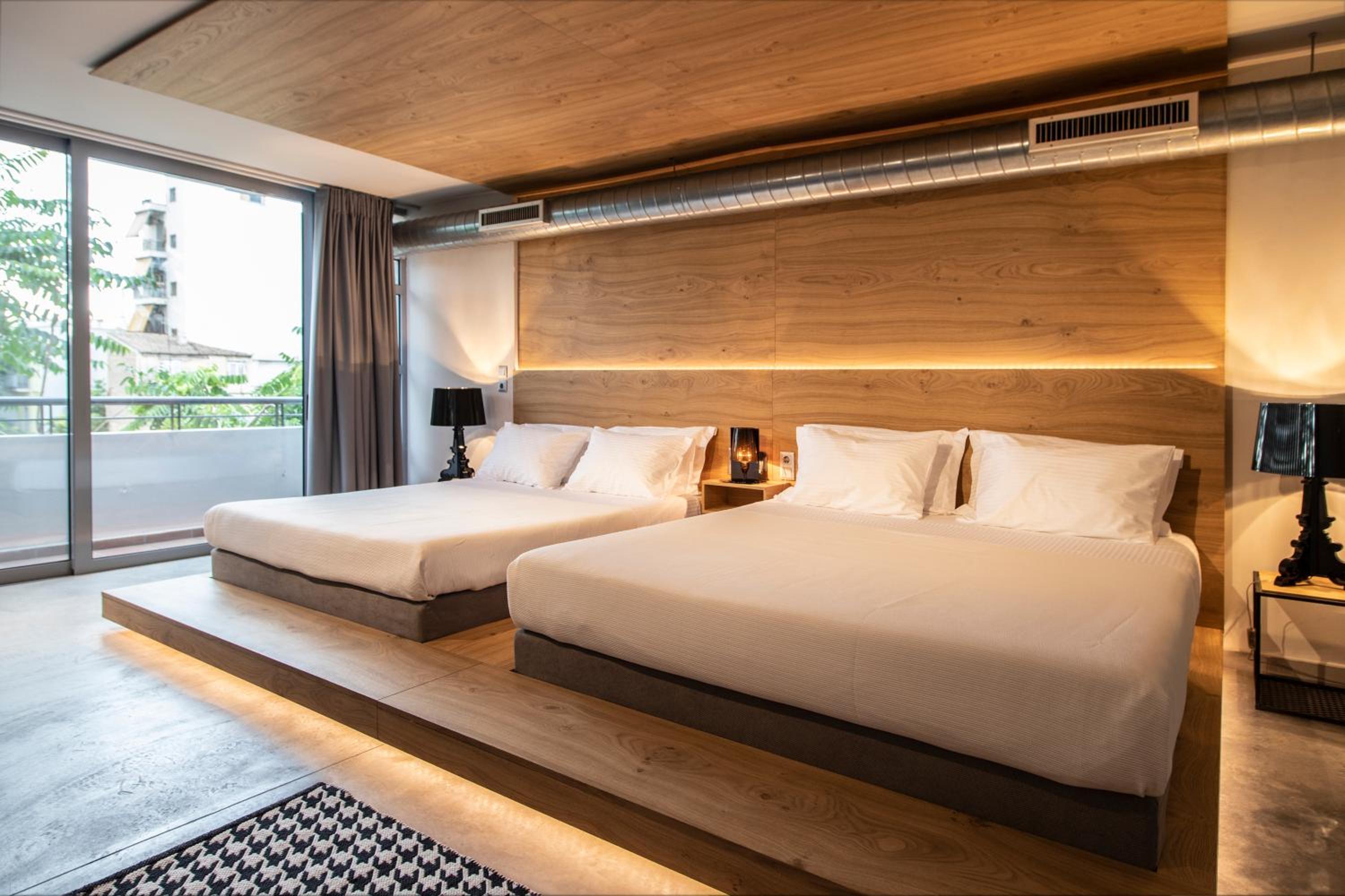 Quarto Executivo Queen com Duas Camas Queen e sem Piscina