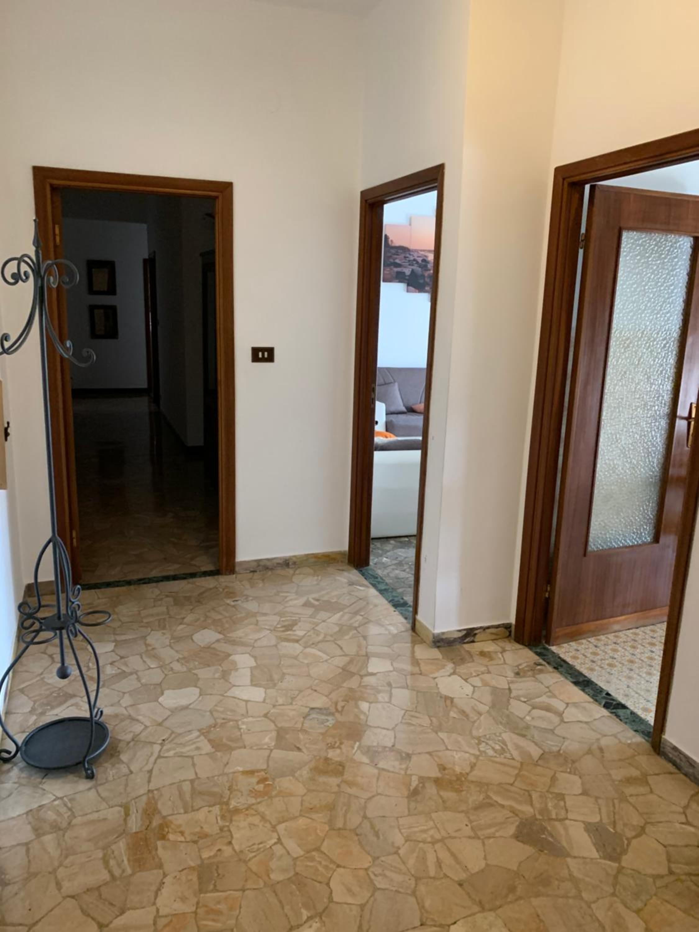 Double Or Twin Room With Shared Bathroom photo 3