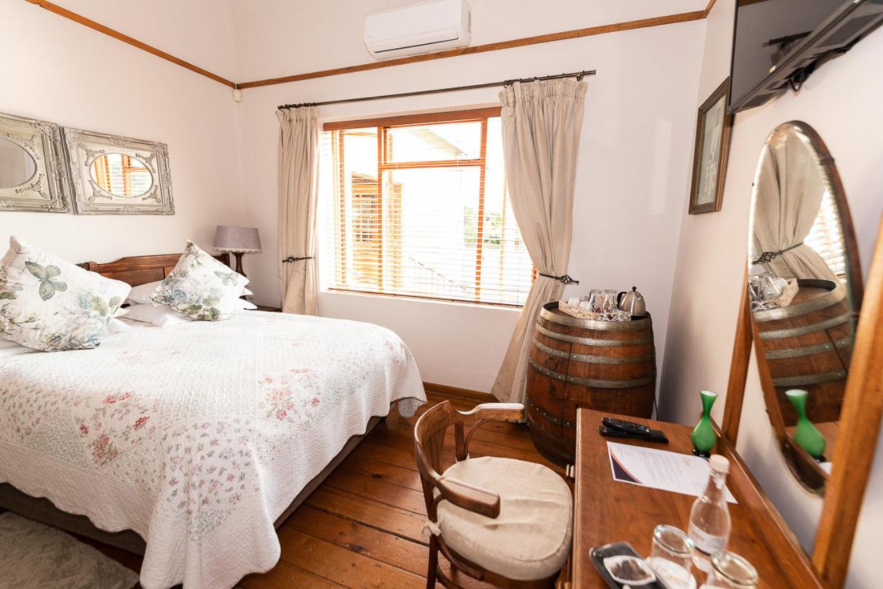 Double Room - Photo 23