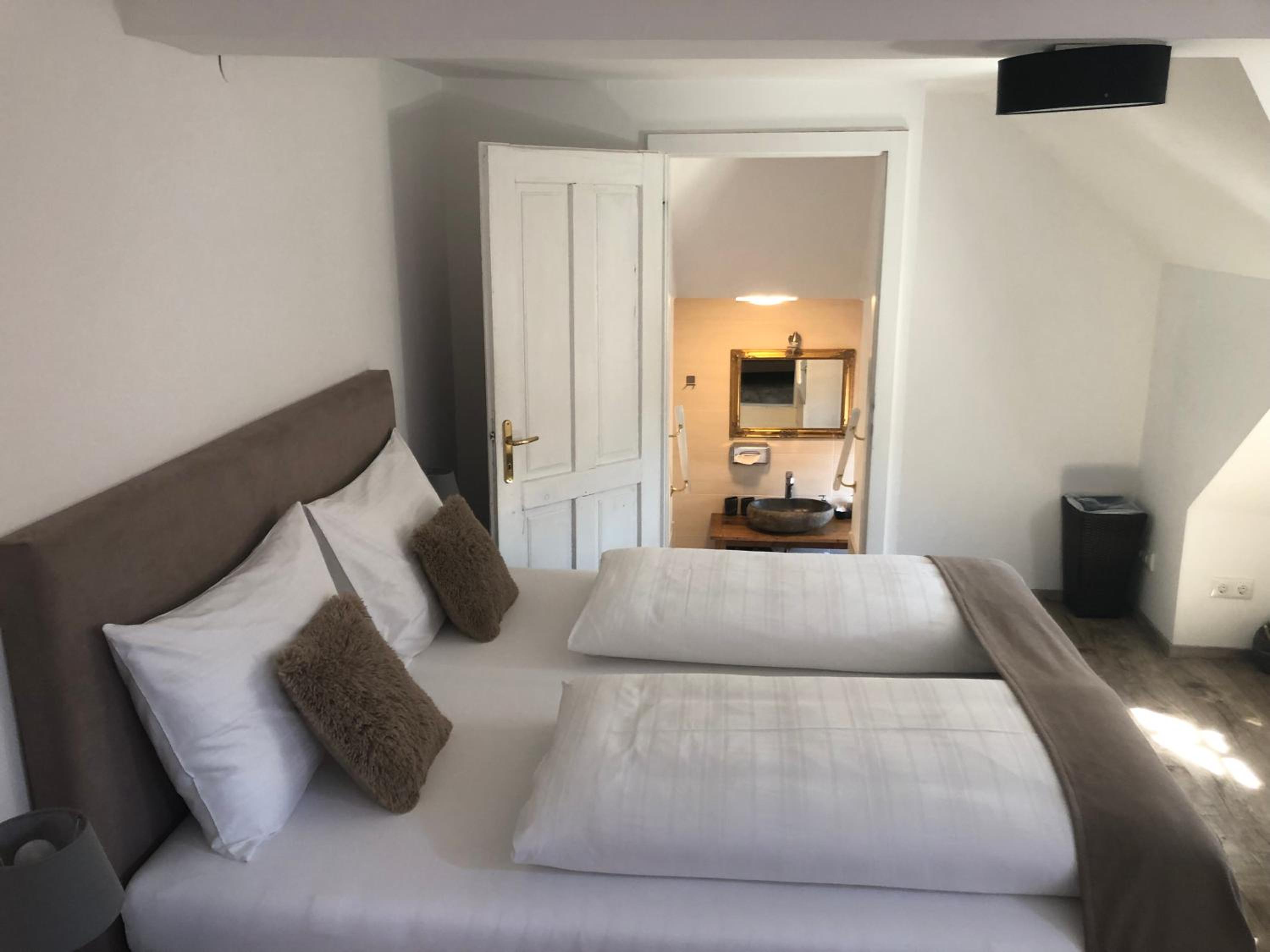 Superior Double Room - Photo 5