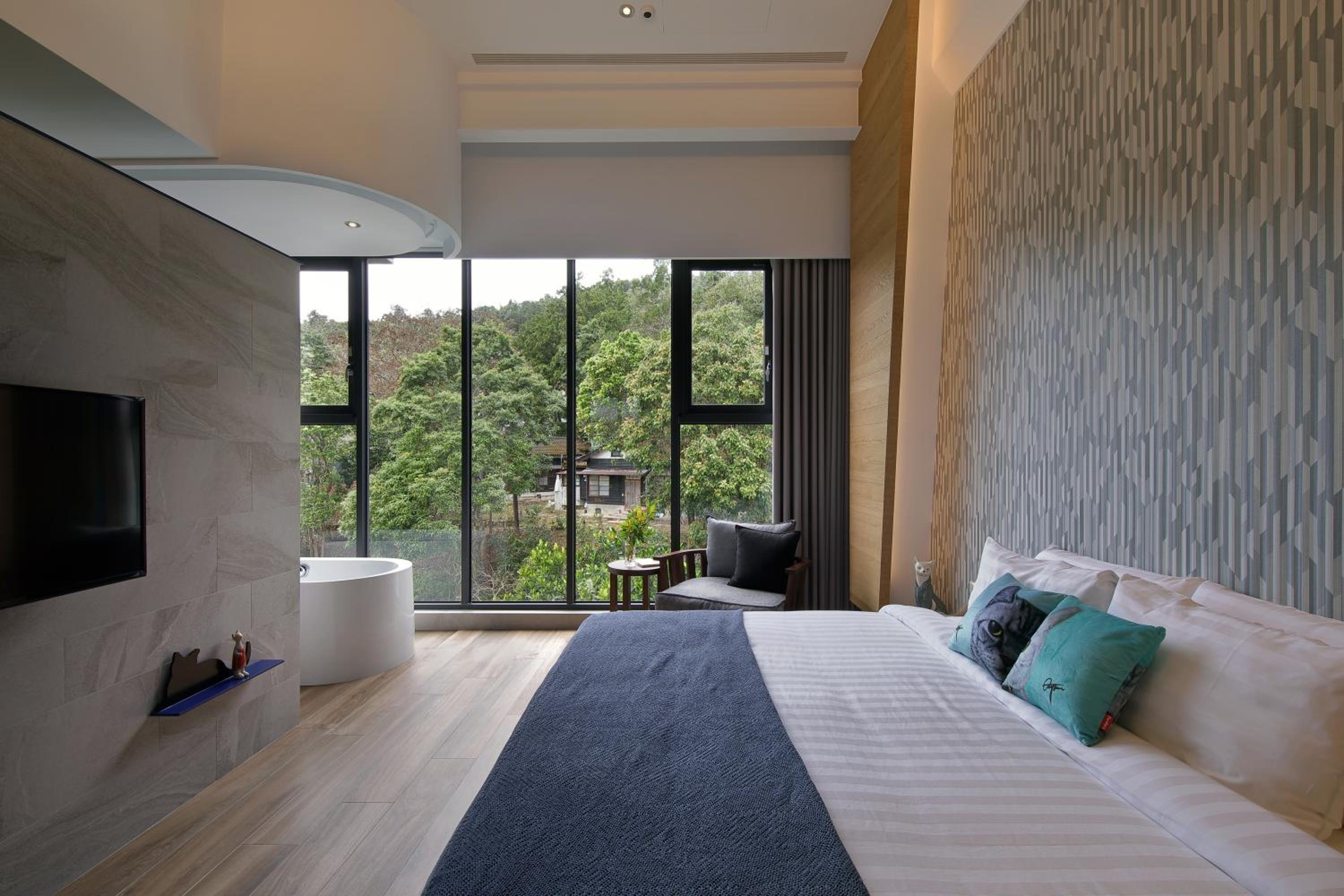 Deluxe Double Room with Bath