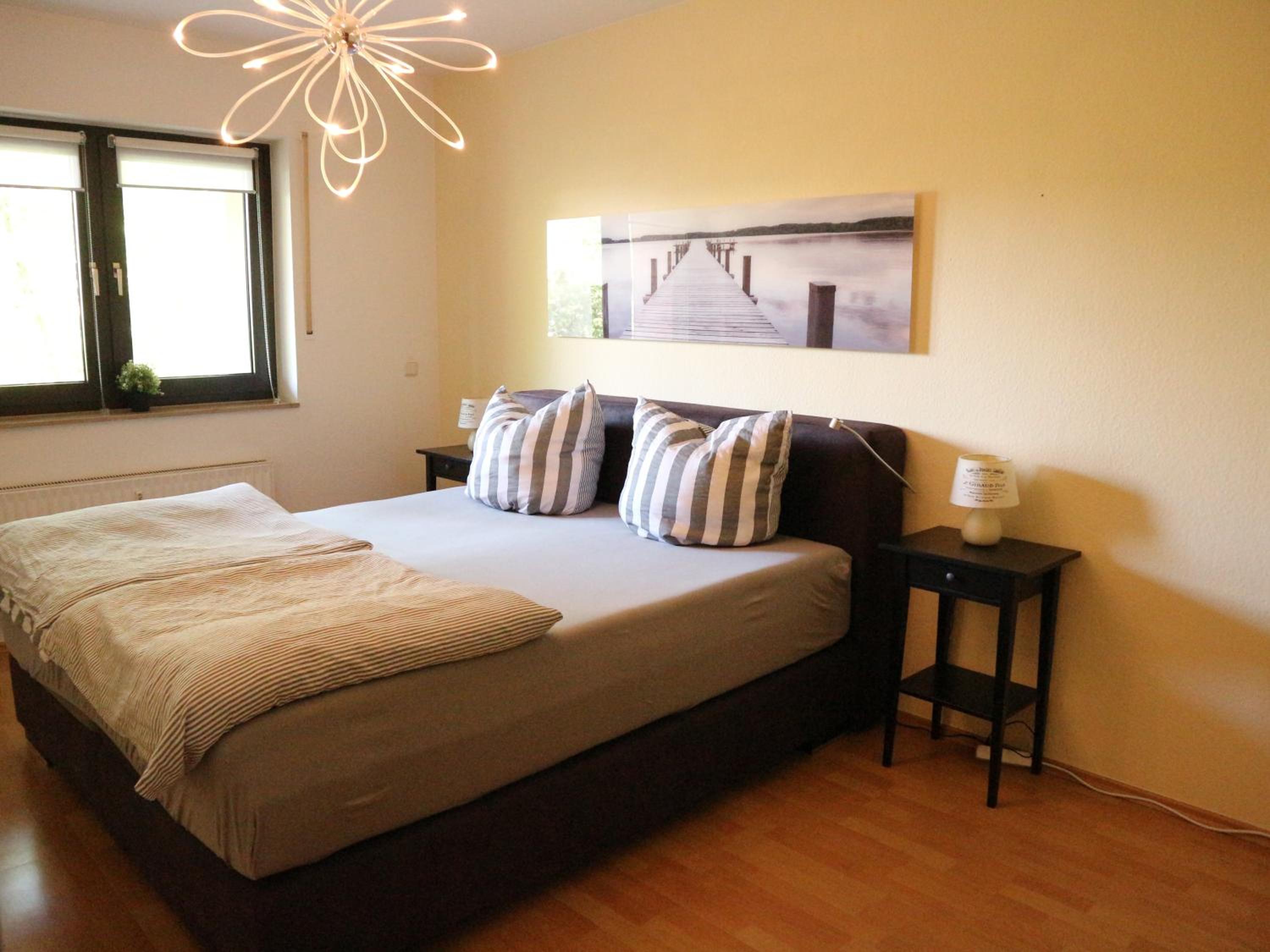 One-Bedroom Apartment photo 1