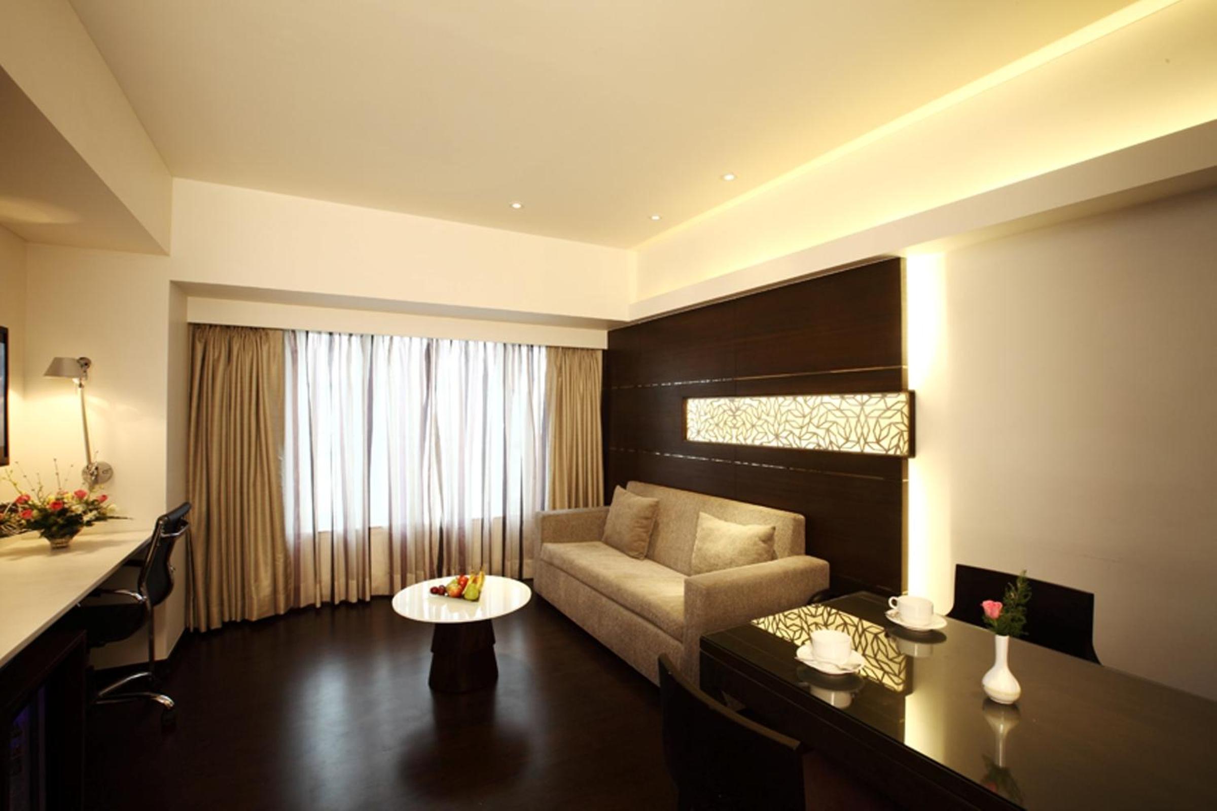 Suite - Photo 4