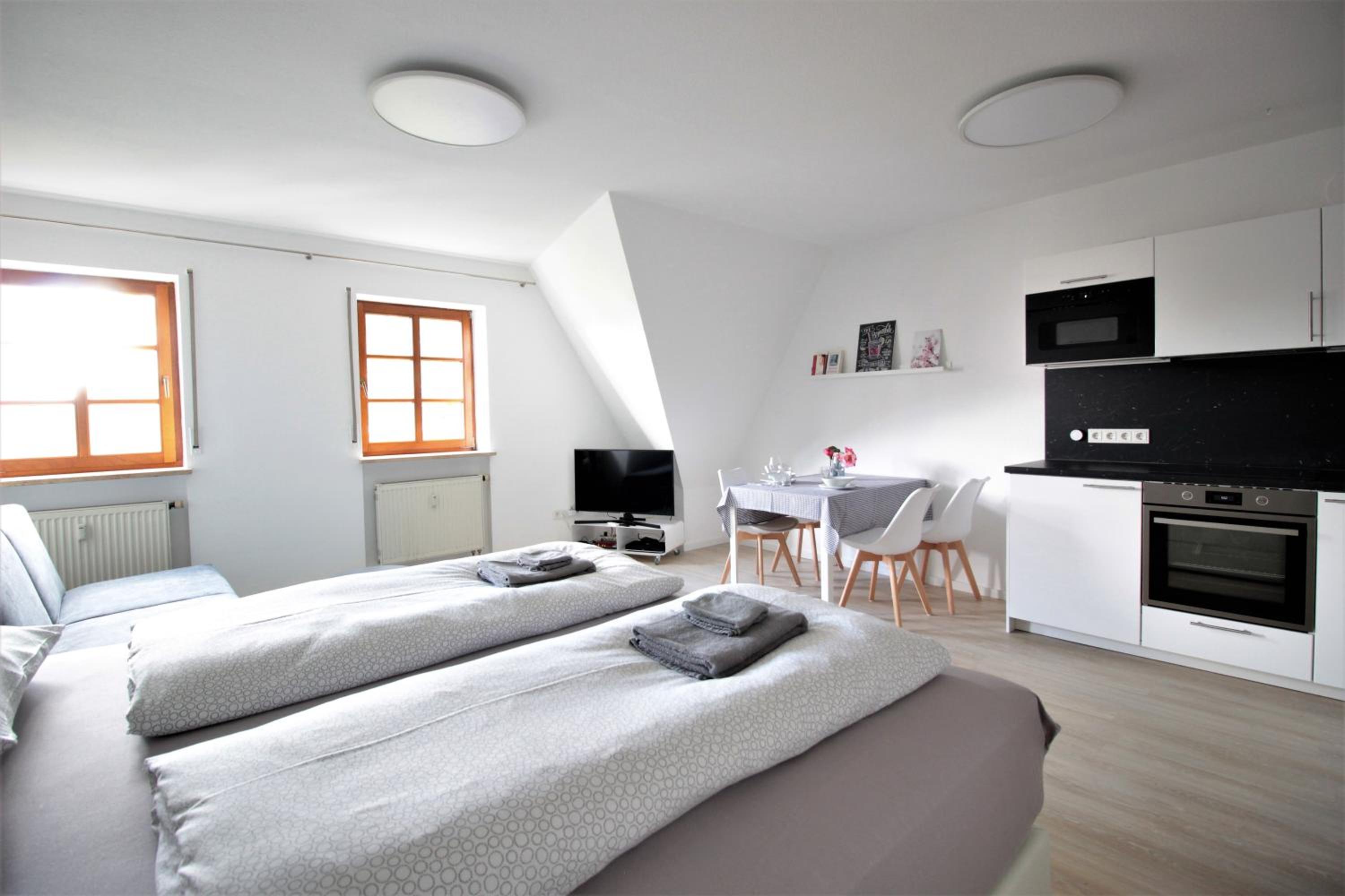 One-Bedroom Apartment - Photo 25