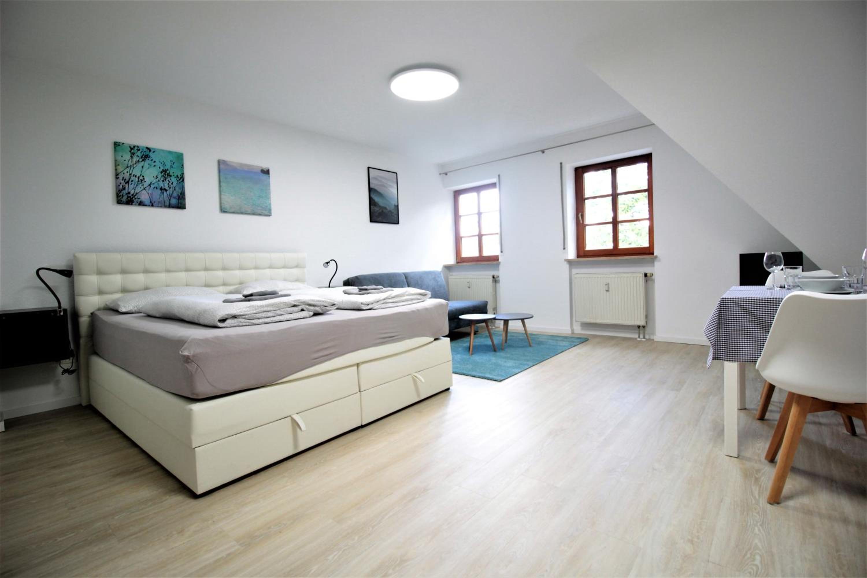 One-Bedroom Apartment - Photo 28