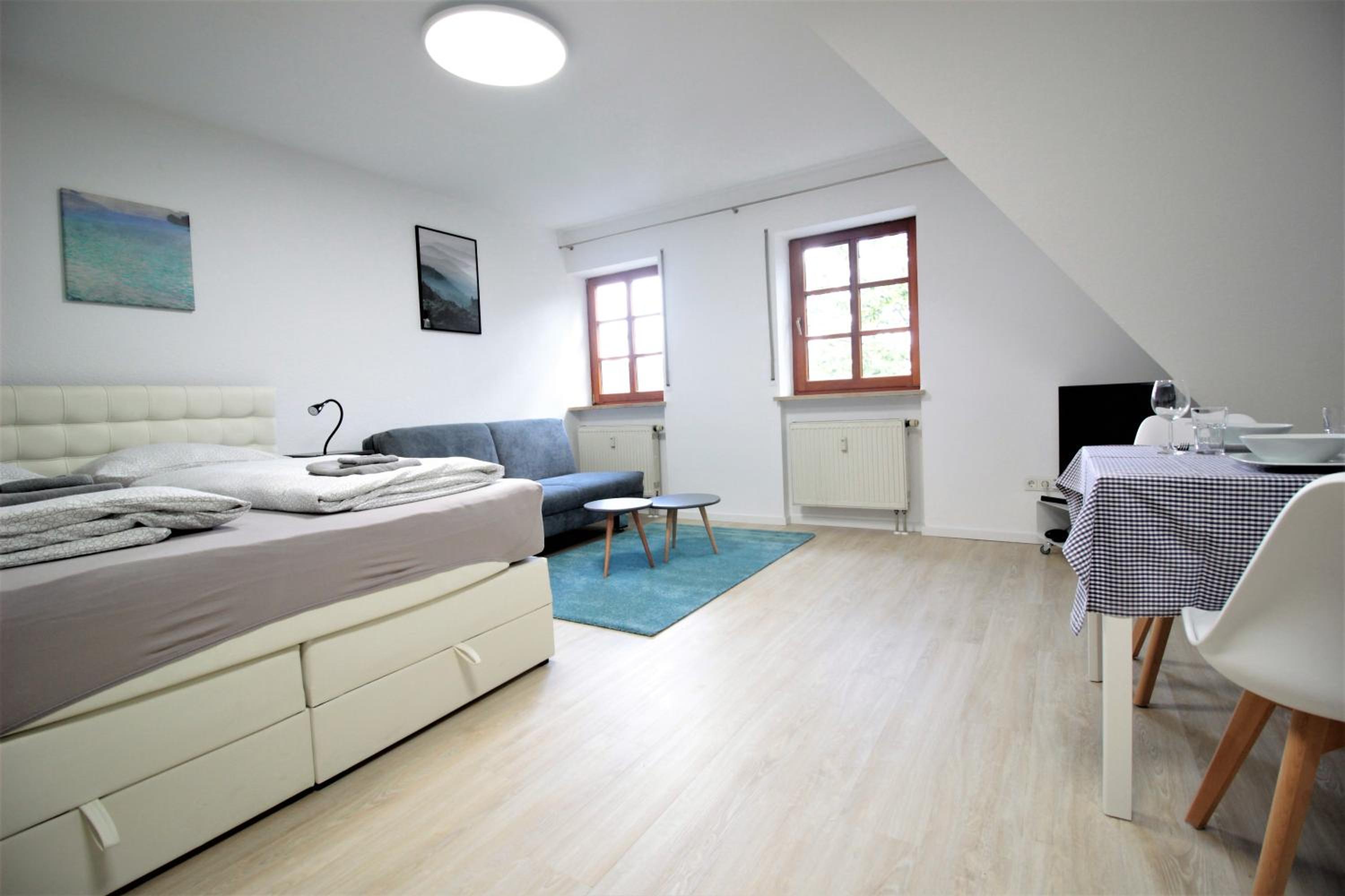 One-Bedroom Apartment - Photo 20