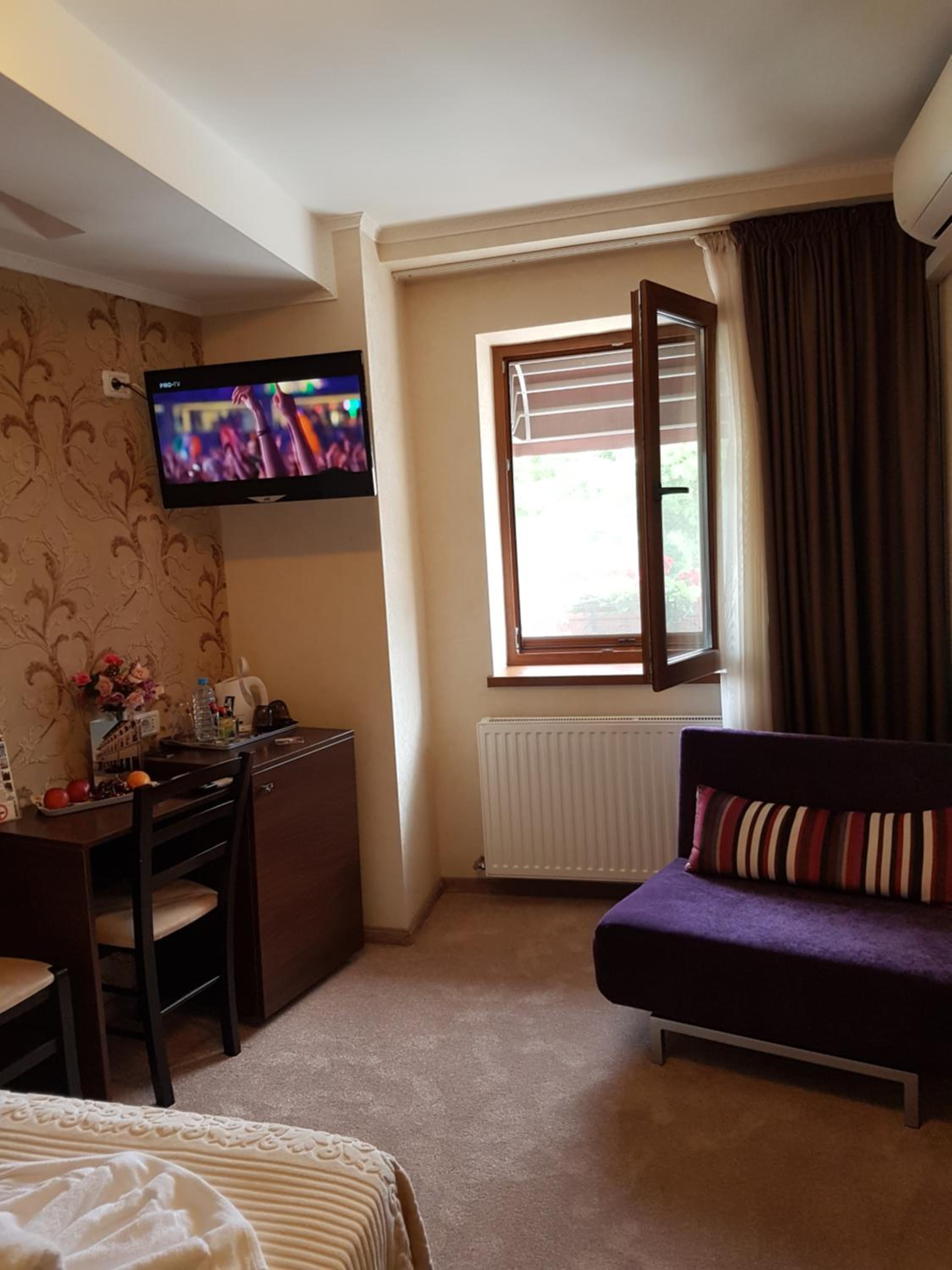Superior Double Room - Photo 2