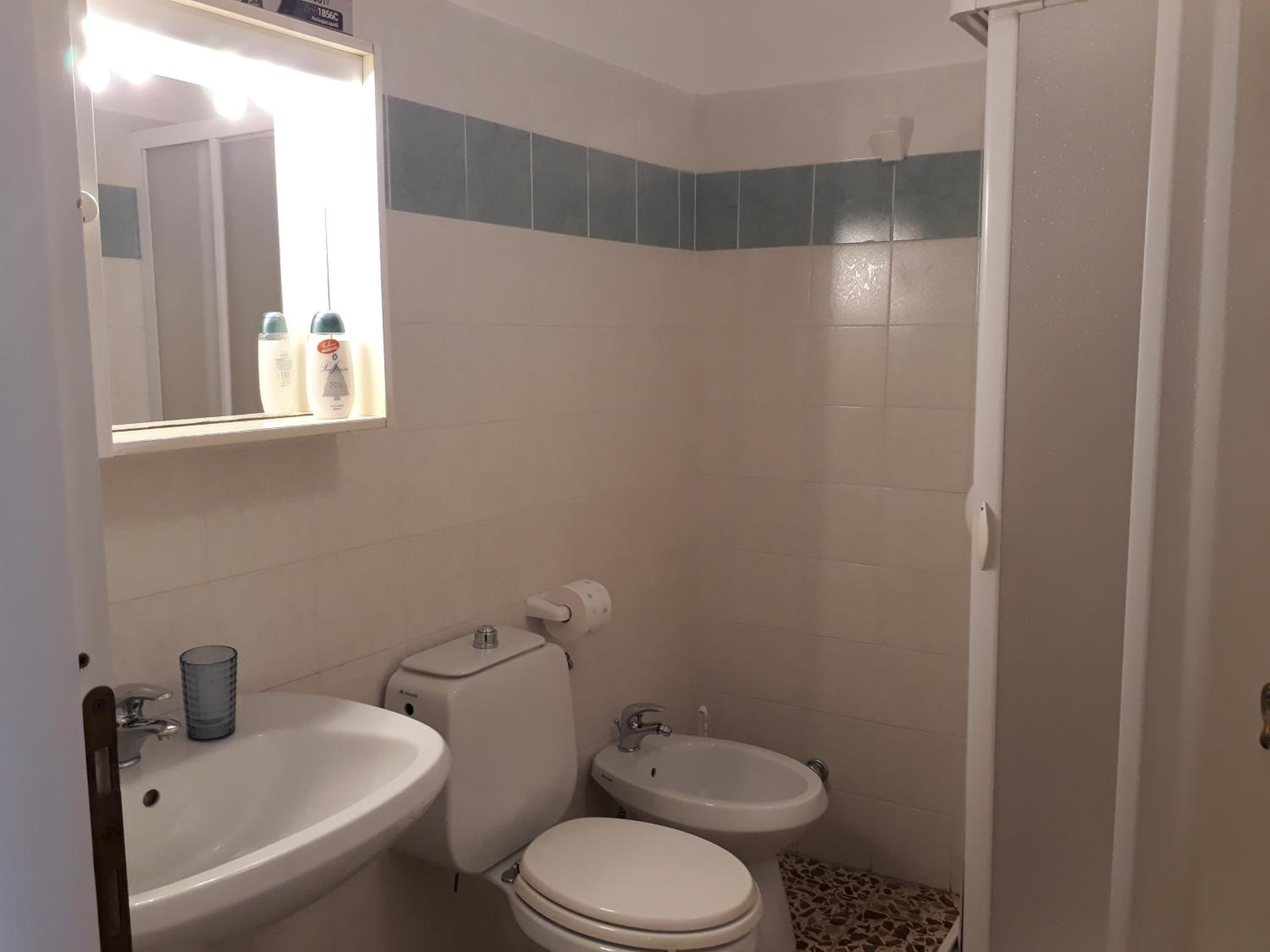 Superior Triple Room with Sea View - Photo 7