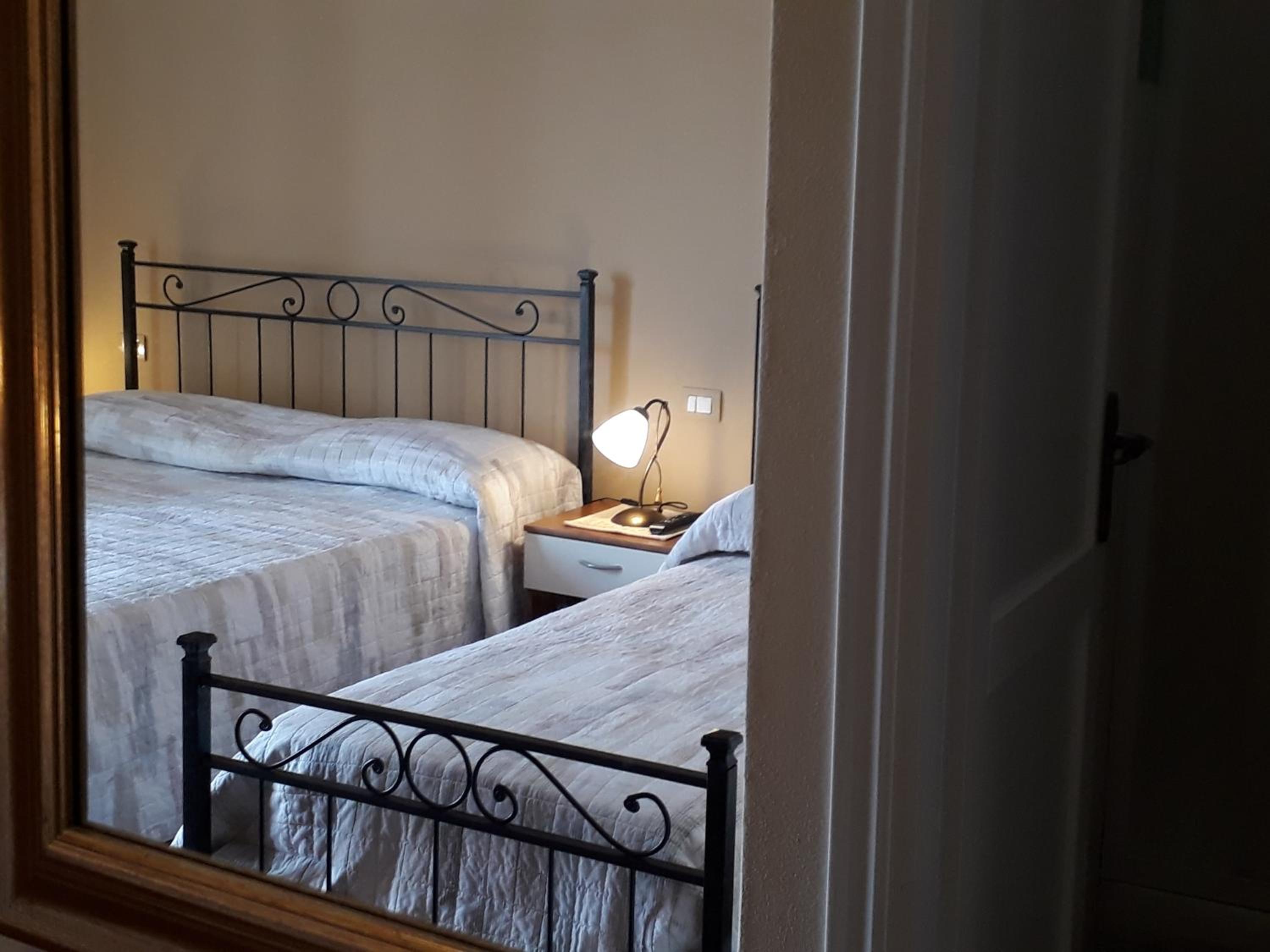 Superior Triple Room with Sea View - Photo 6