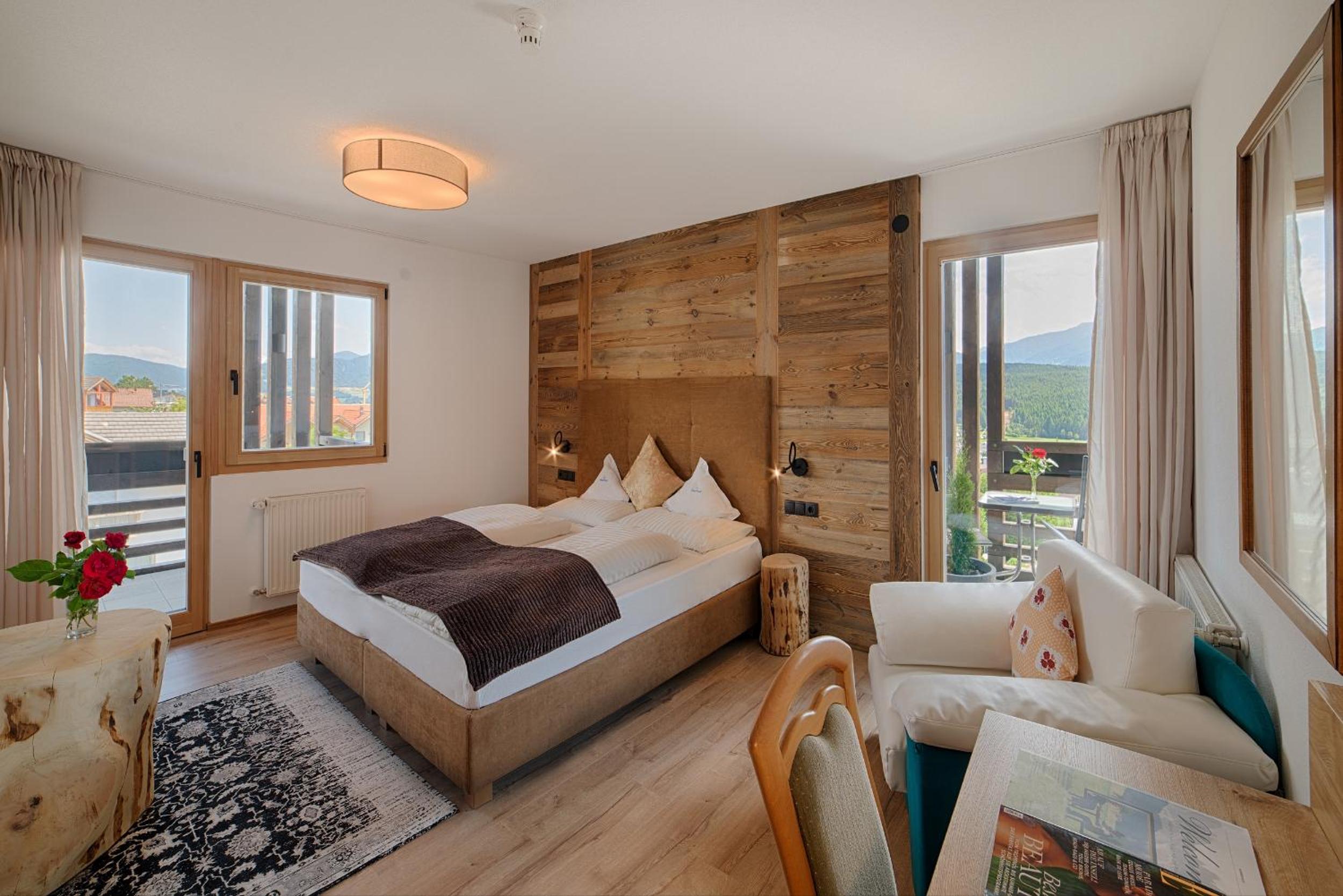 Suite with Mountain View