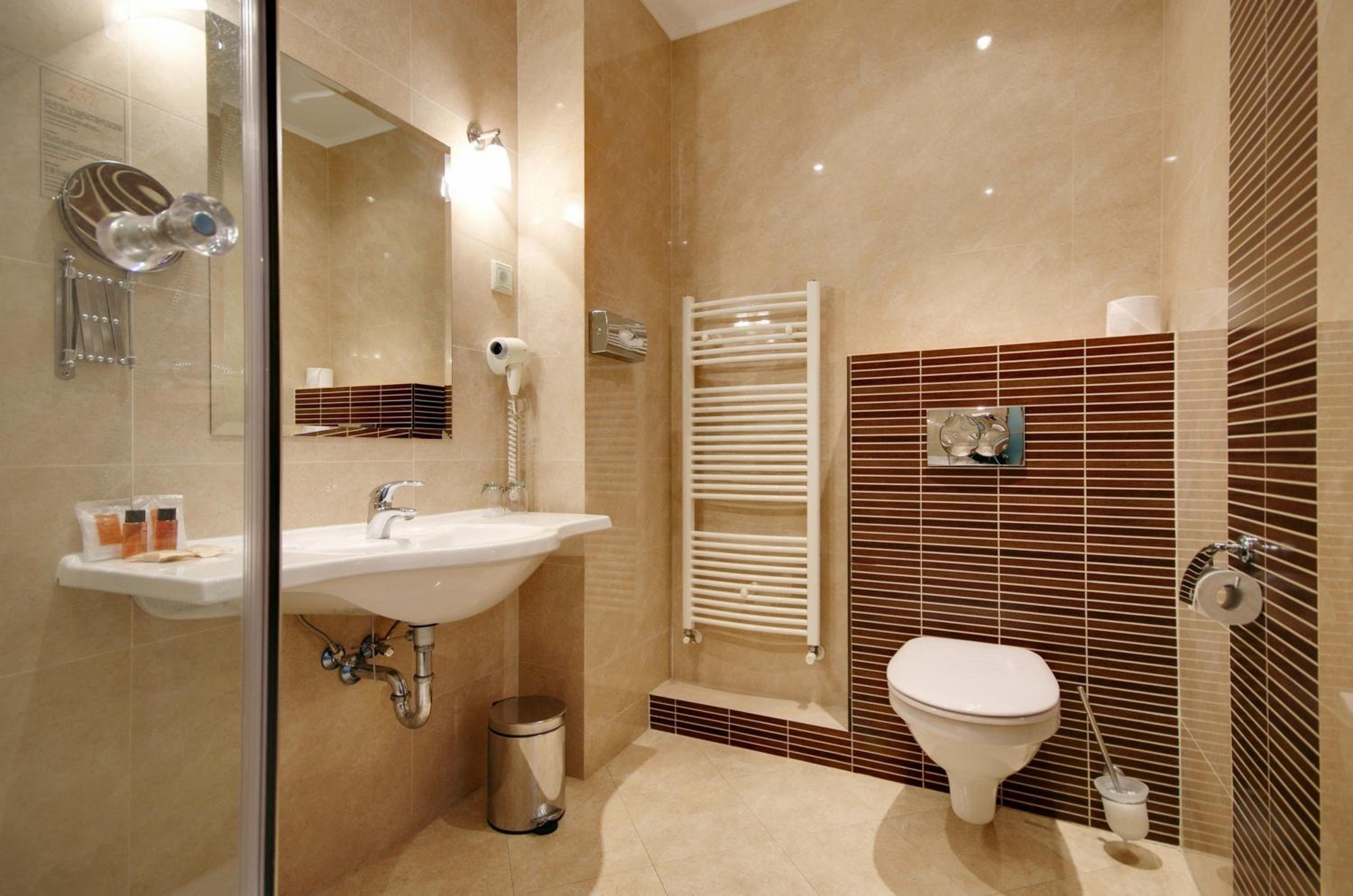 Standard Double or Twin Room - Photo 14